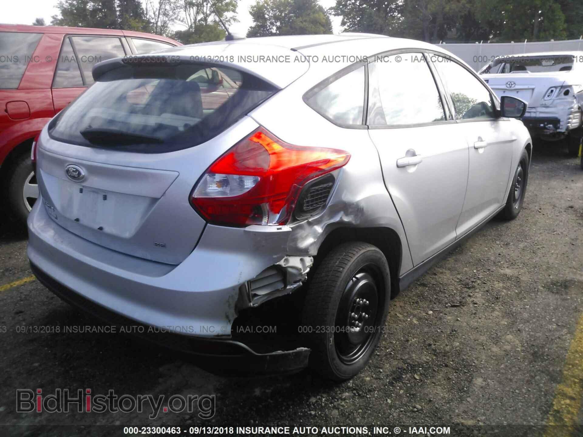 2012 Ford Focus - VIN: 1FAHP3K24CL226789 - Photo 4