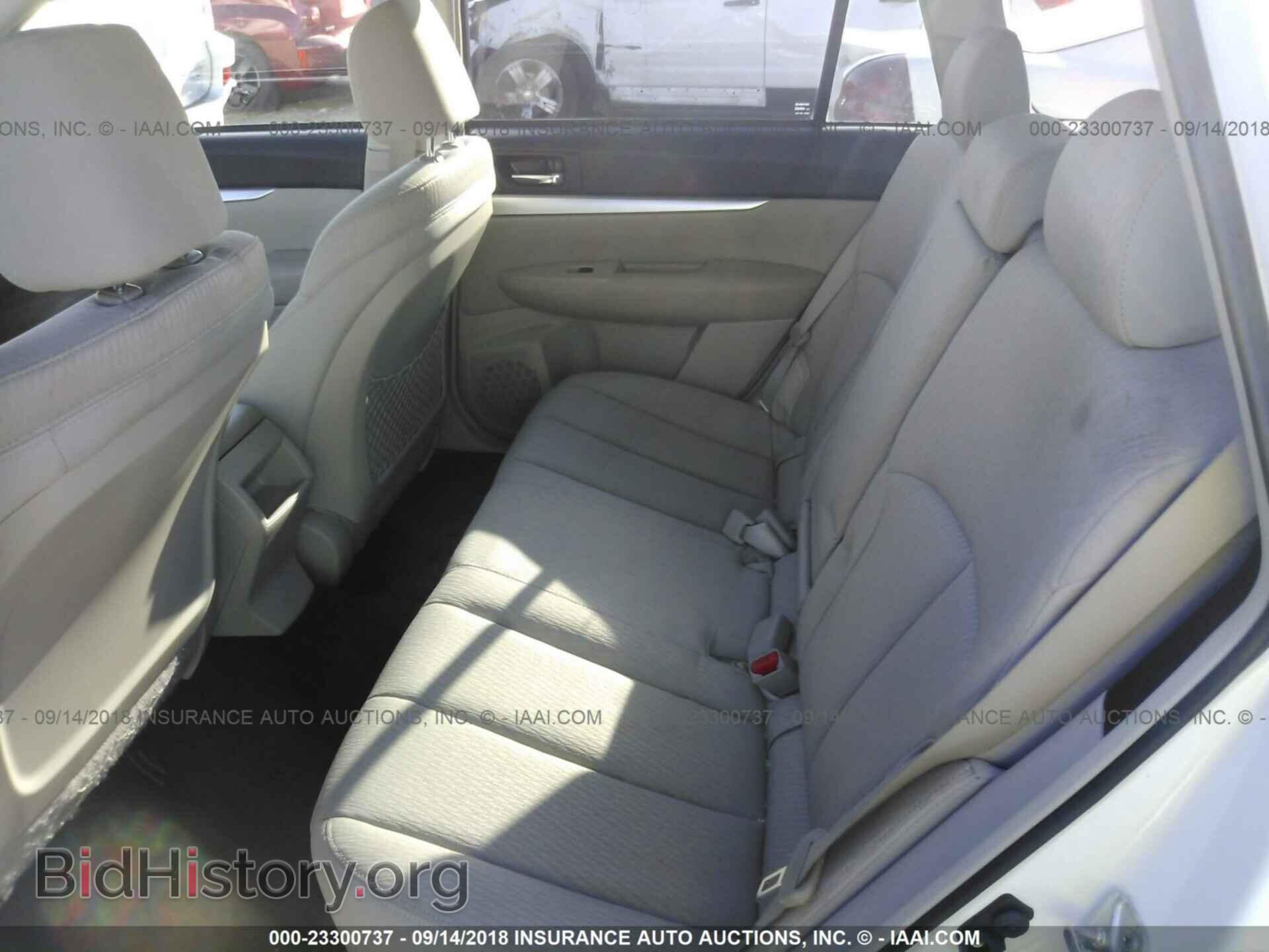 2011 Subaru Outback - VIN: 4S4BRCCC4B3347334 - Фото 8