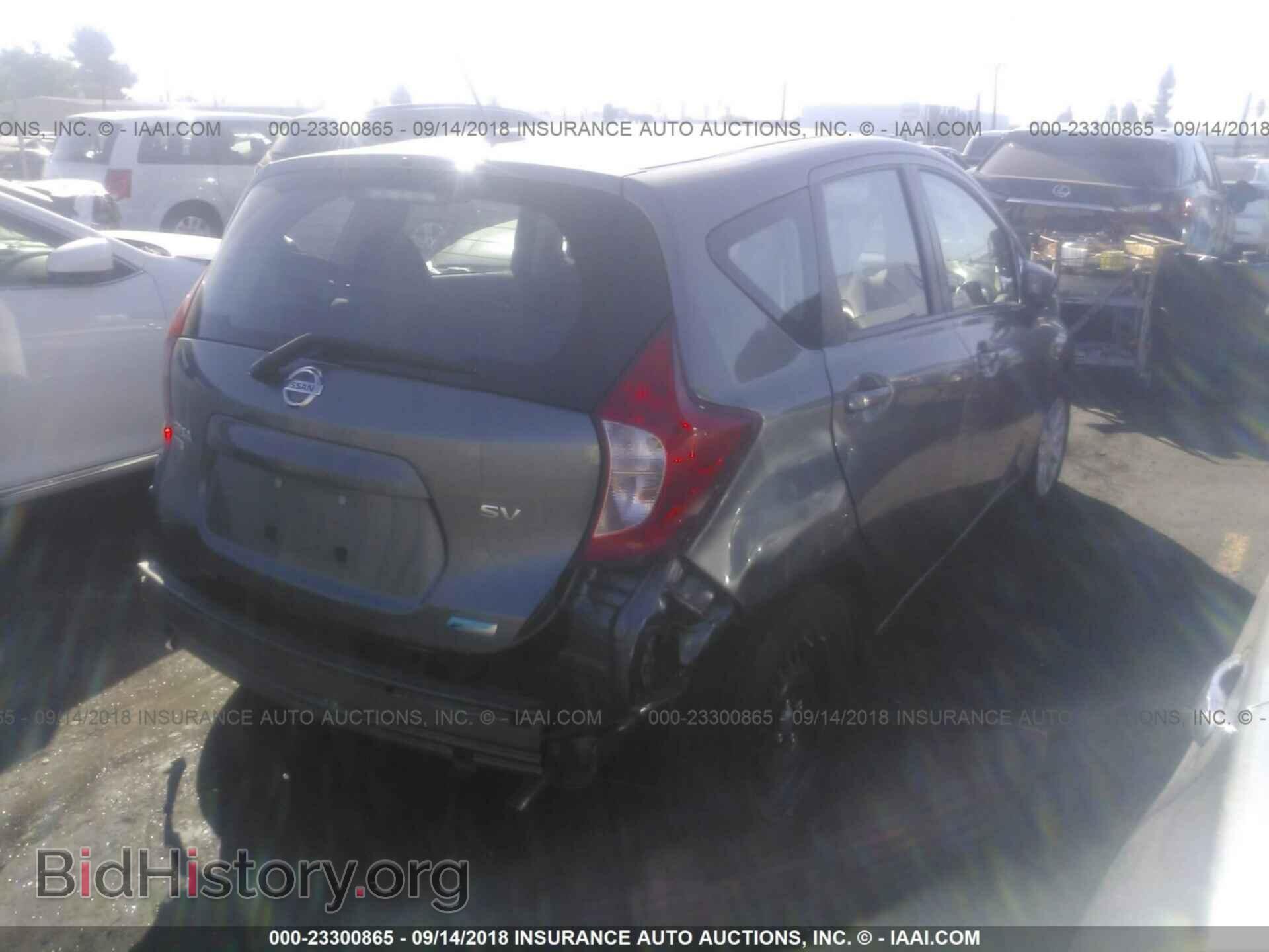 2016 Nissan Versa note - VIN: 3N1CE2CP5GL384764 - Фото 4
