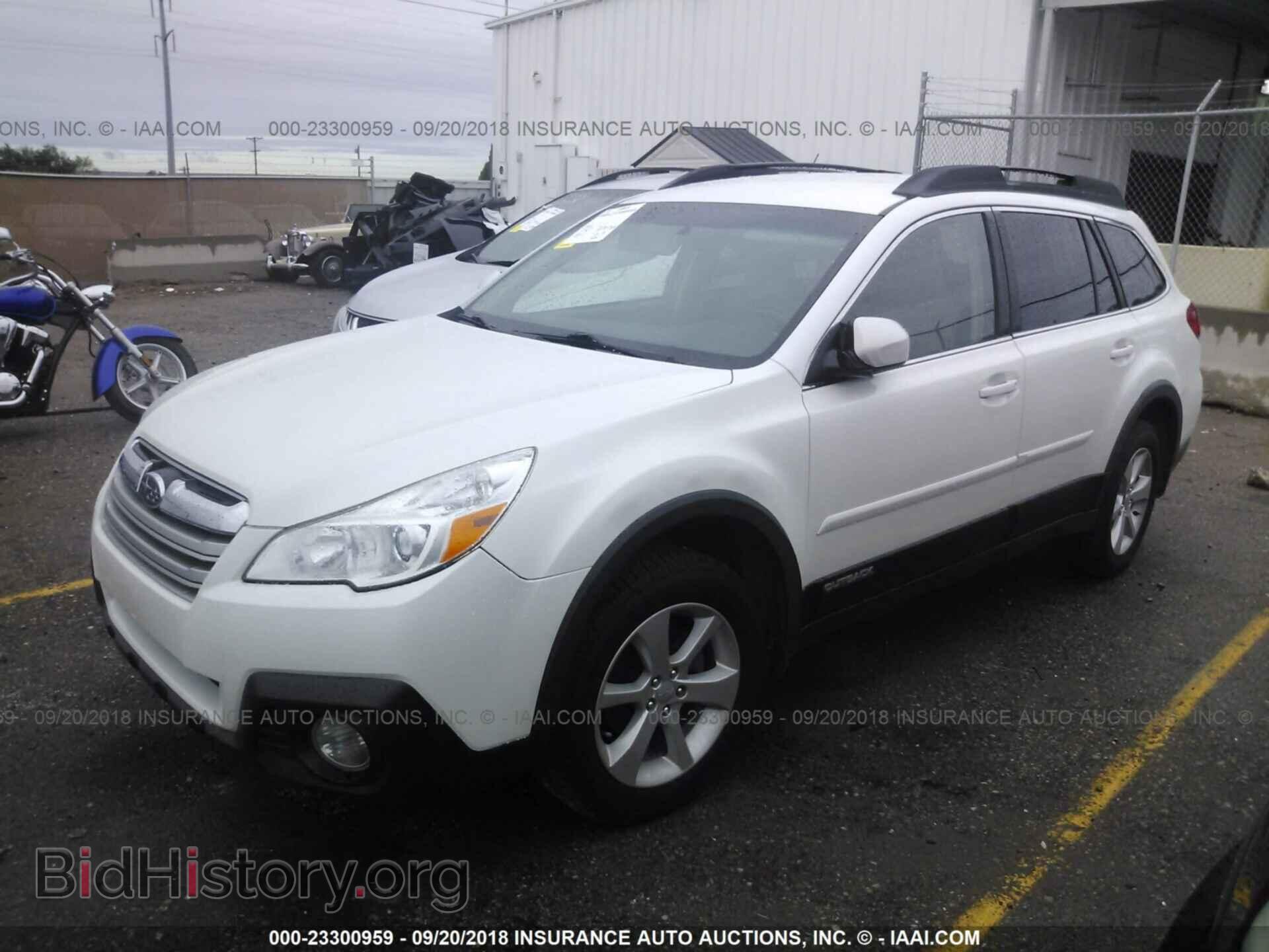 2013 Subaru Outback - VIN: 4S4BRCCC8D3207466 - Photo 2