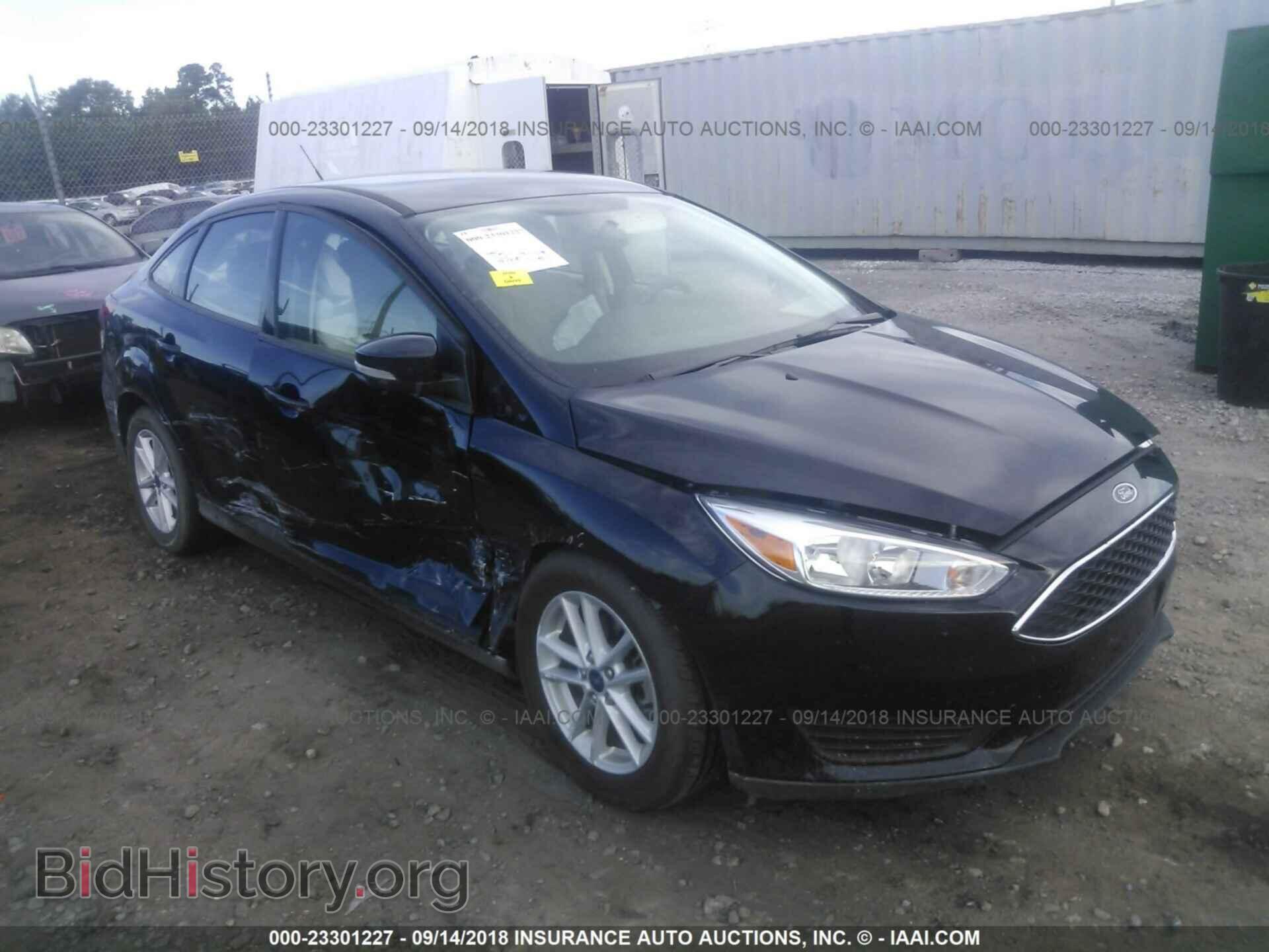 Фотография 1FADP3F28HL201510 - Ford Focus 2017