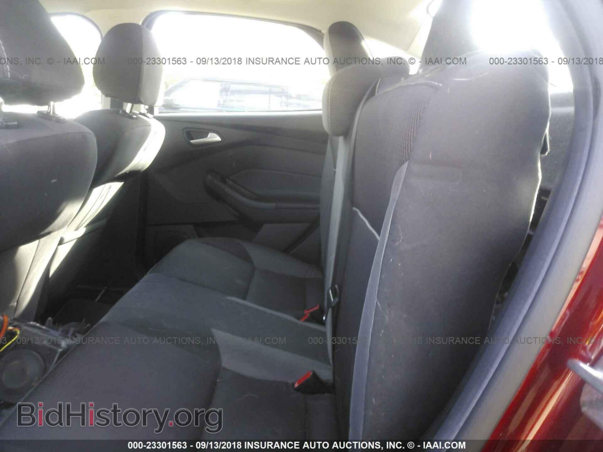 2014 Ford Focus - VIN: 1FADP3F28EL420656 - Photo 8