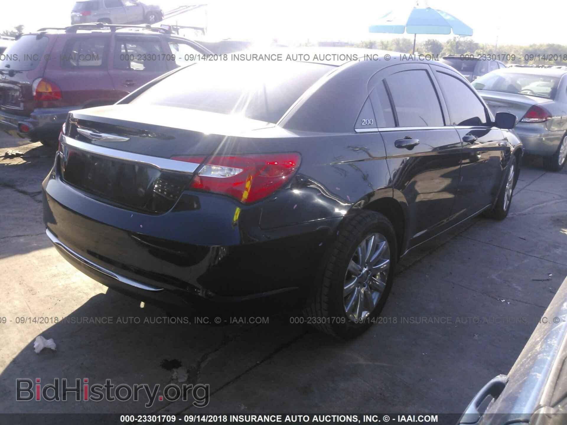2013 Chrysler 200 - VIN: 1C3CCBBG9DN514761 - Photo 4