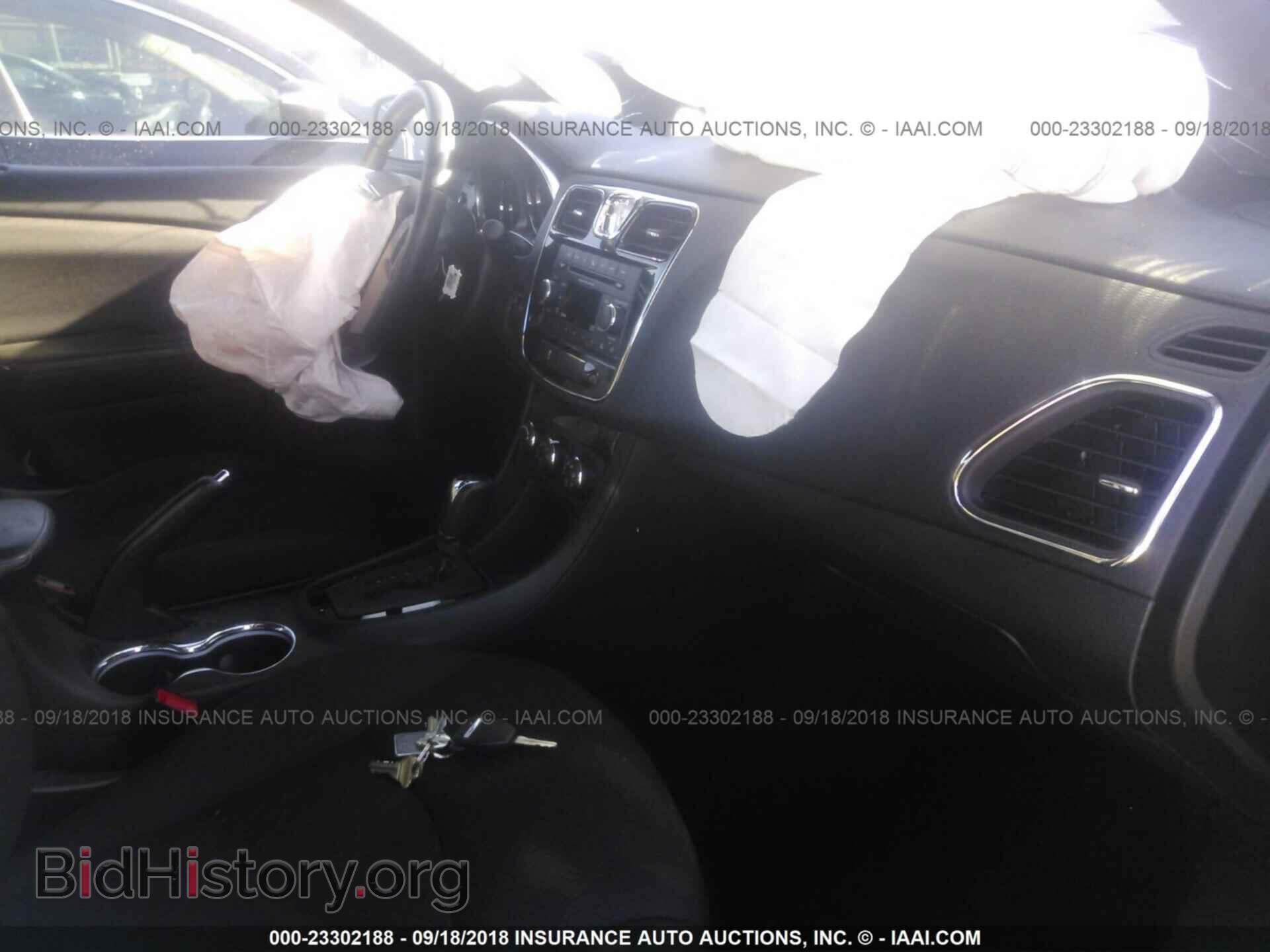 2013 CHRYSLER 200 - VIN: 1C3CCBBG4DN747253 - Photo 5