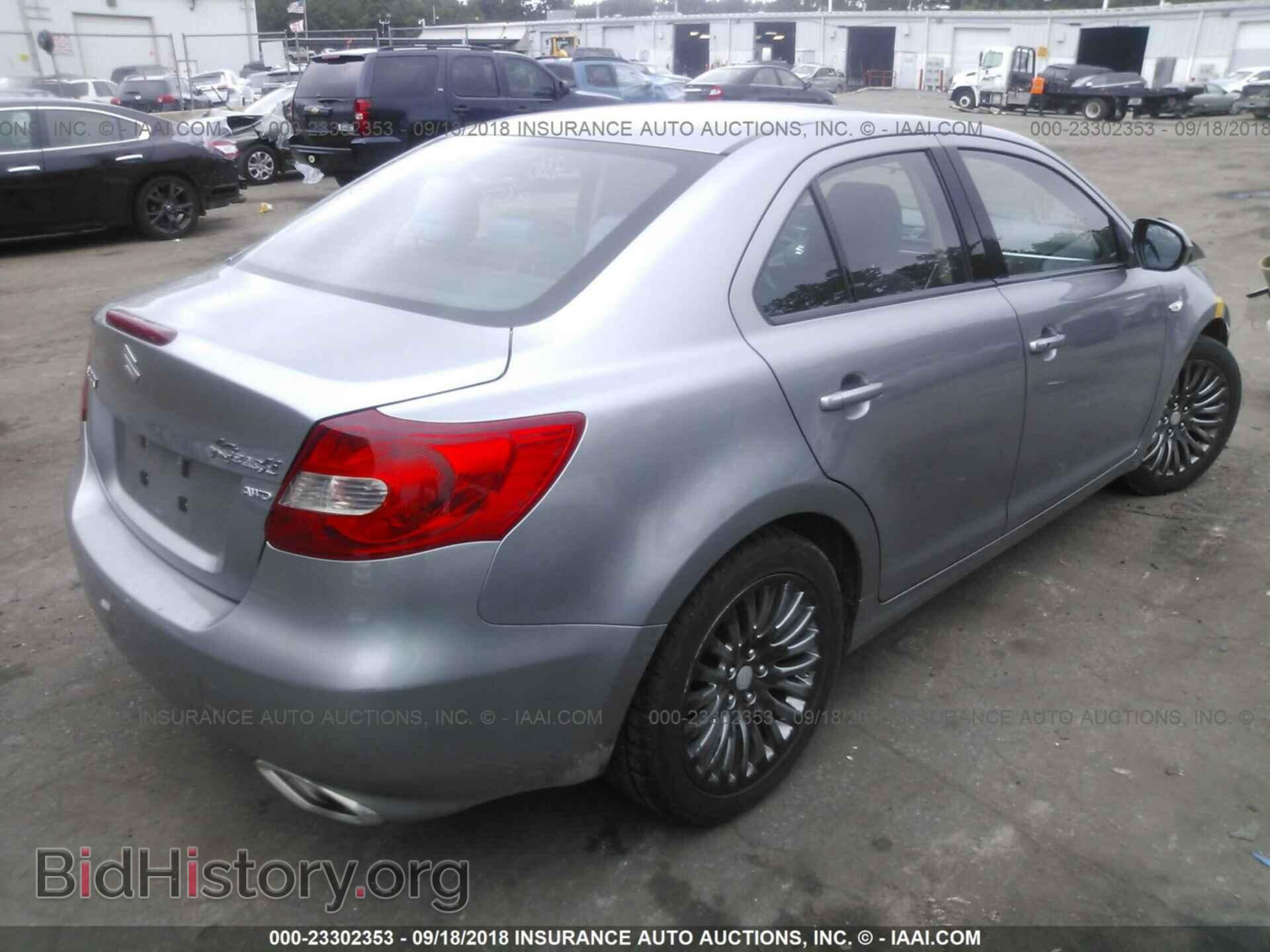 2012 Suzuki Kizashi - VIN: JS2RF9A37C6100154 - Фото 4