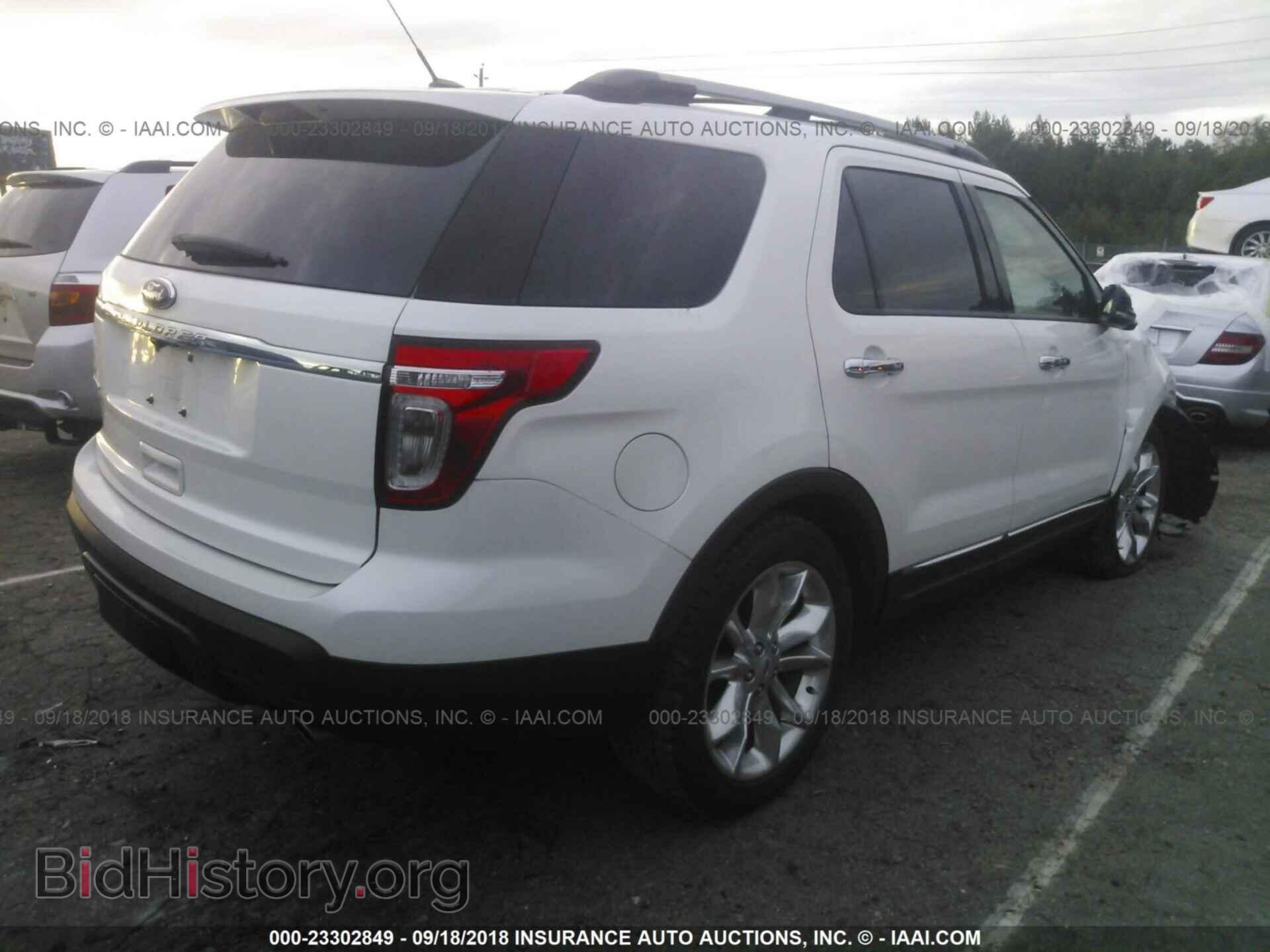 2012 Ford Explorer - VIN: 1FMHK7F86CGA98543 - Photo 4