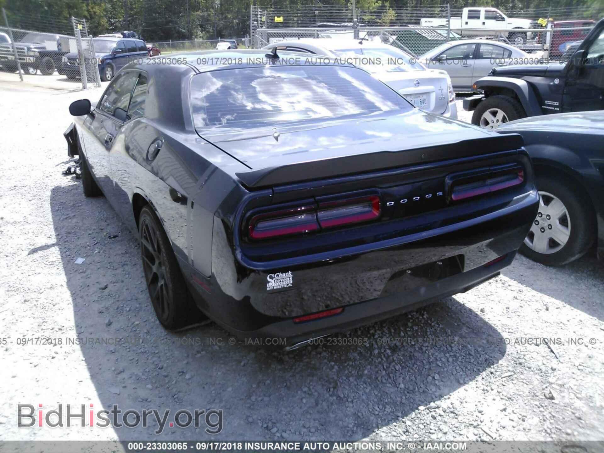 2016 Dodge Challenger - VIN: 2C3CDZFJ2GH284327 - Photo 3