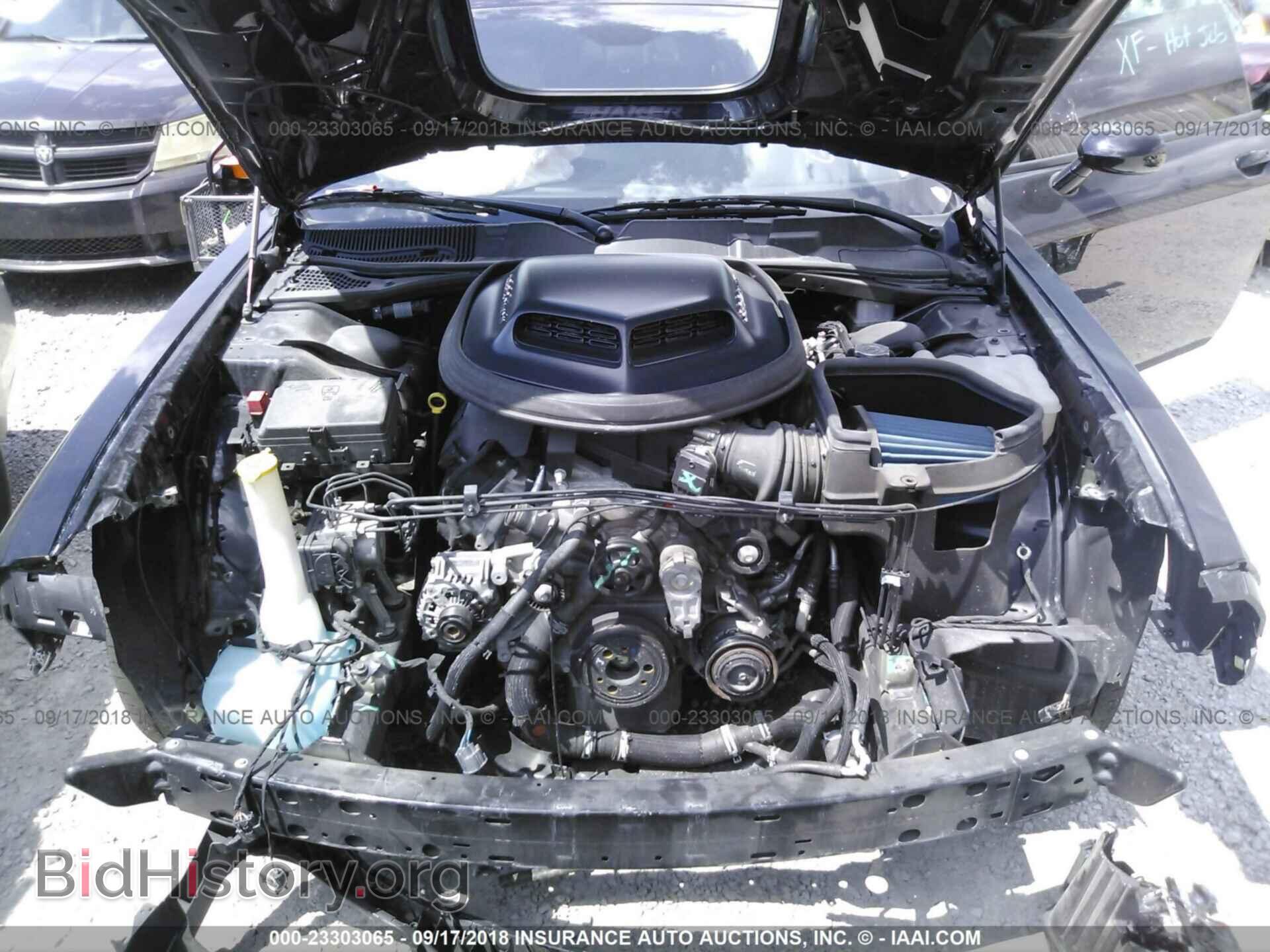 2016 Dodge Challenger - VIN: 2C3CDZFJ2GH284327 - Photo 10