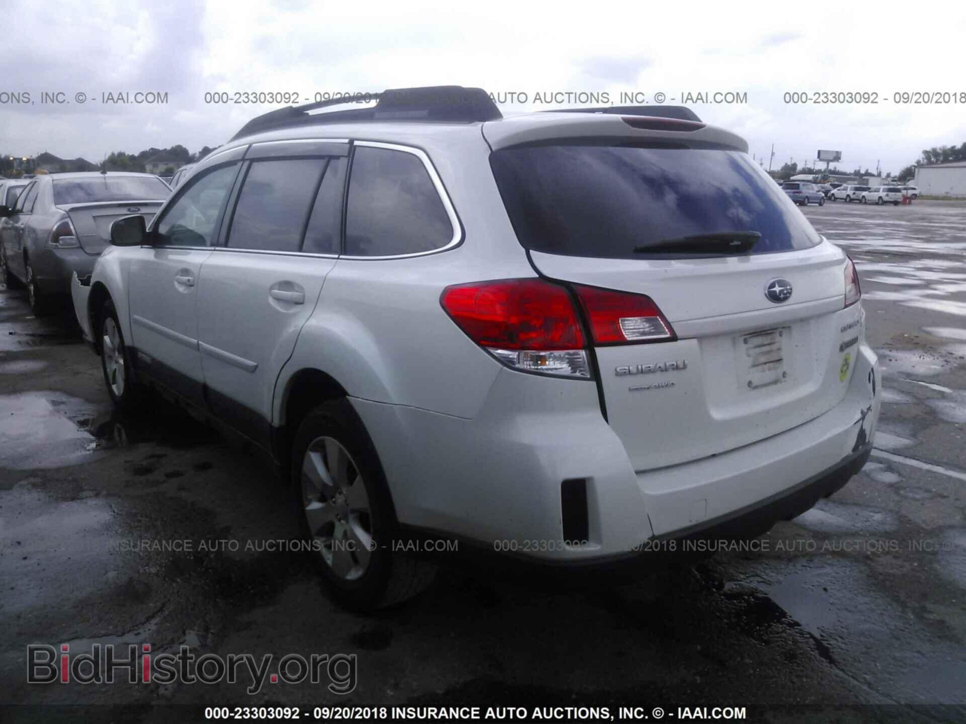 2011 Subaru Outback - VIN: 4S4BRCBC4B3410689 - Фото 3
