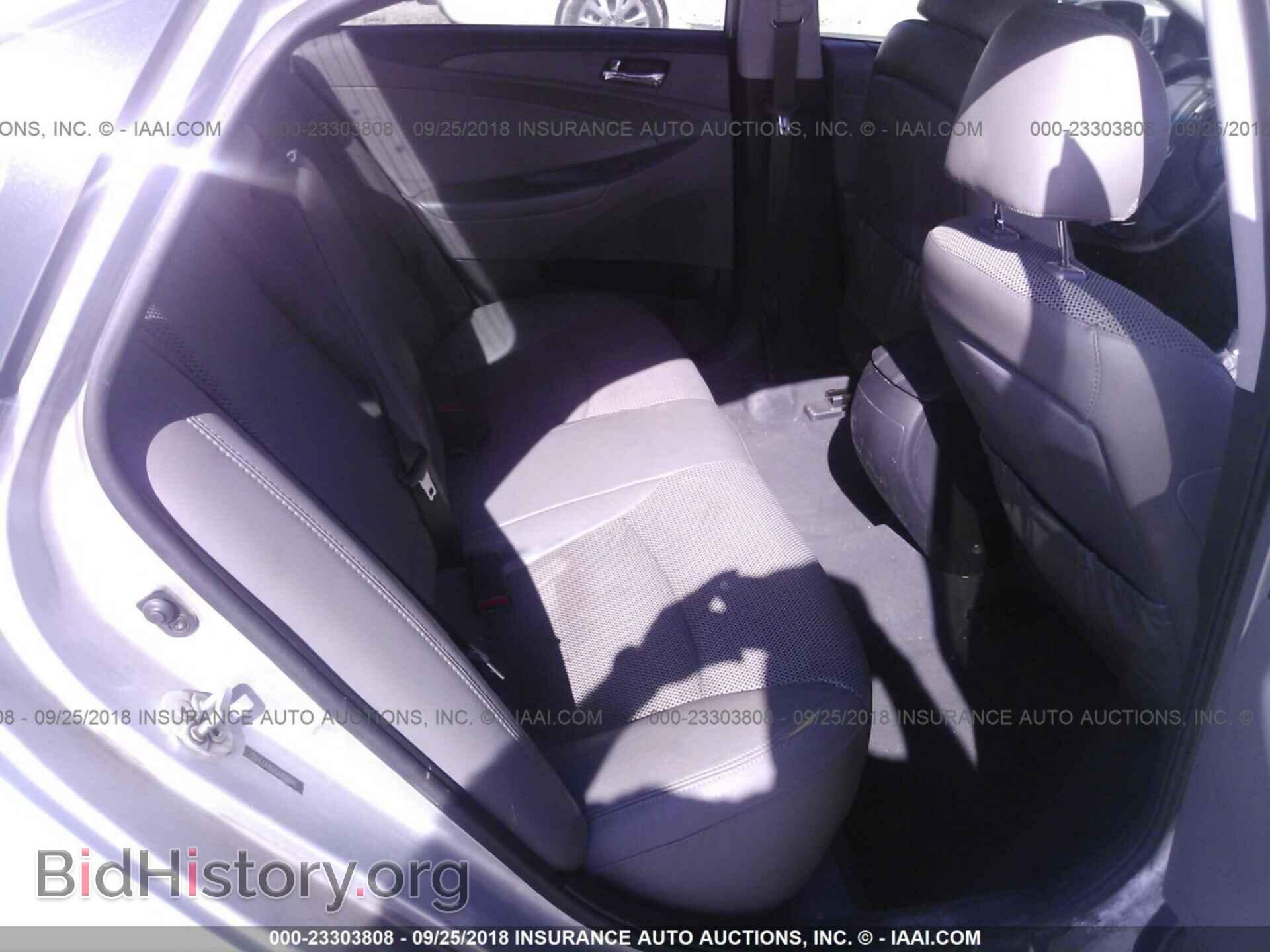 2012 Hyundai Sonata - VIN: 5NPEC4AB7CH451390 - Фото 8