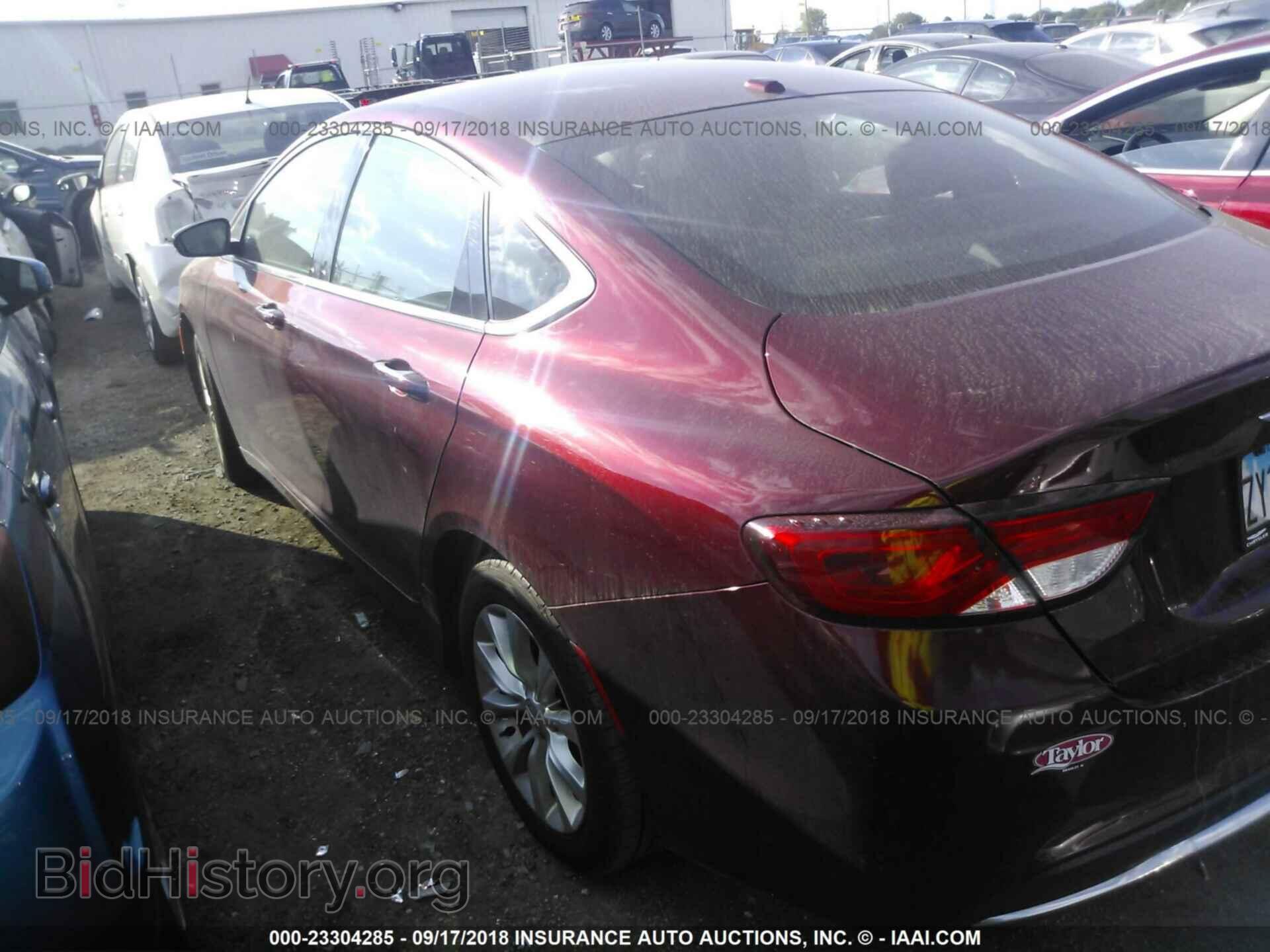 2015 Chrysler 200 - VIN: 1C3CCCCB3FN525055 - Photo 3