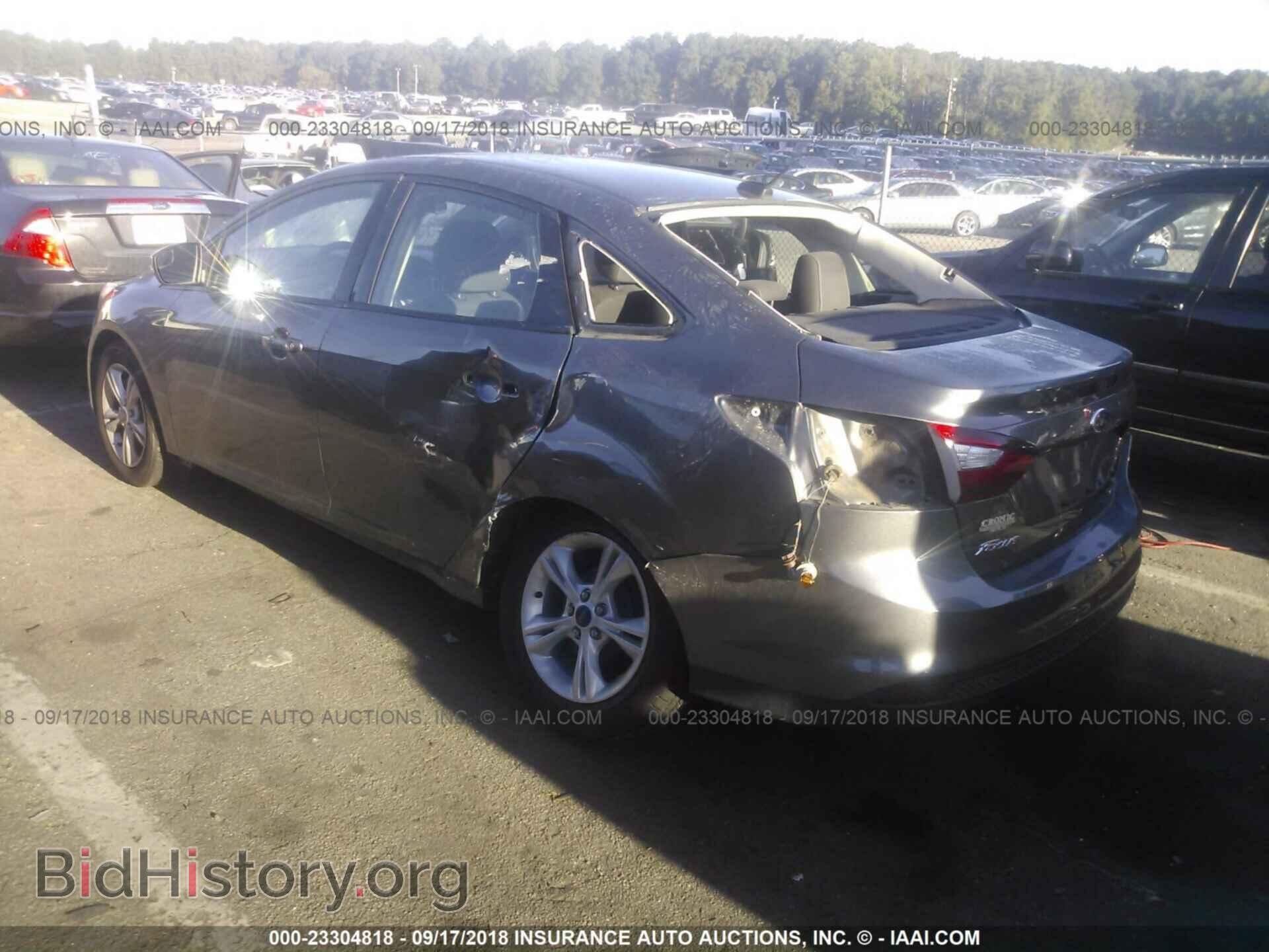 2014 Ford Focus - VIN: 1FADP3F24EL396033 - Фото 3