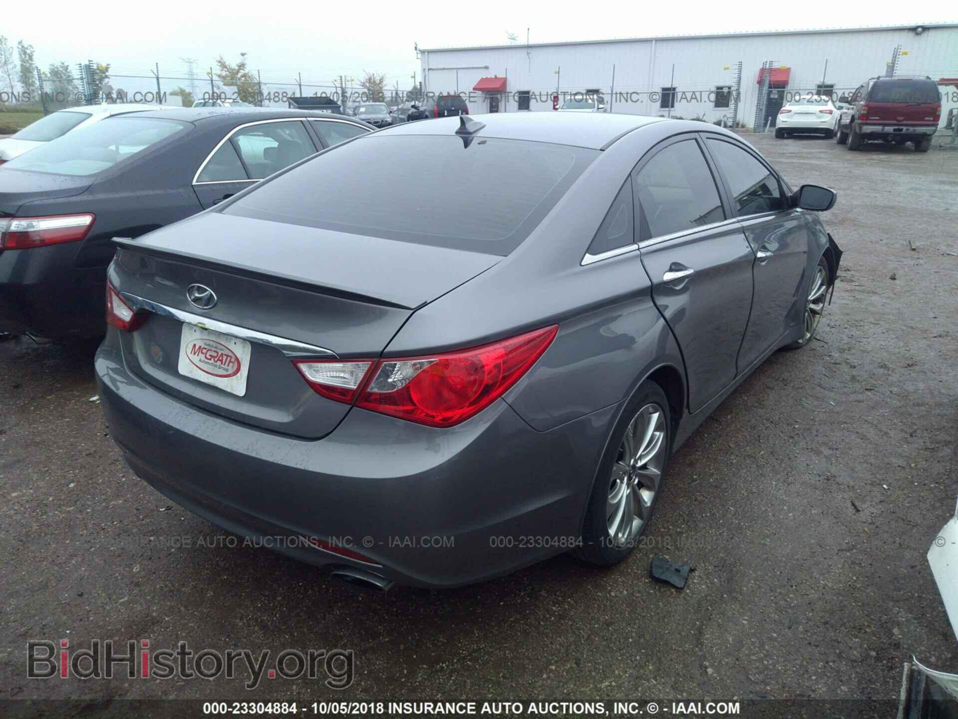 2012 Hyundai Sonata - VIN: 5NPEC4AC1CH413520 - Photo 4