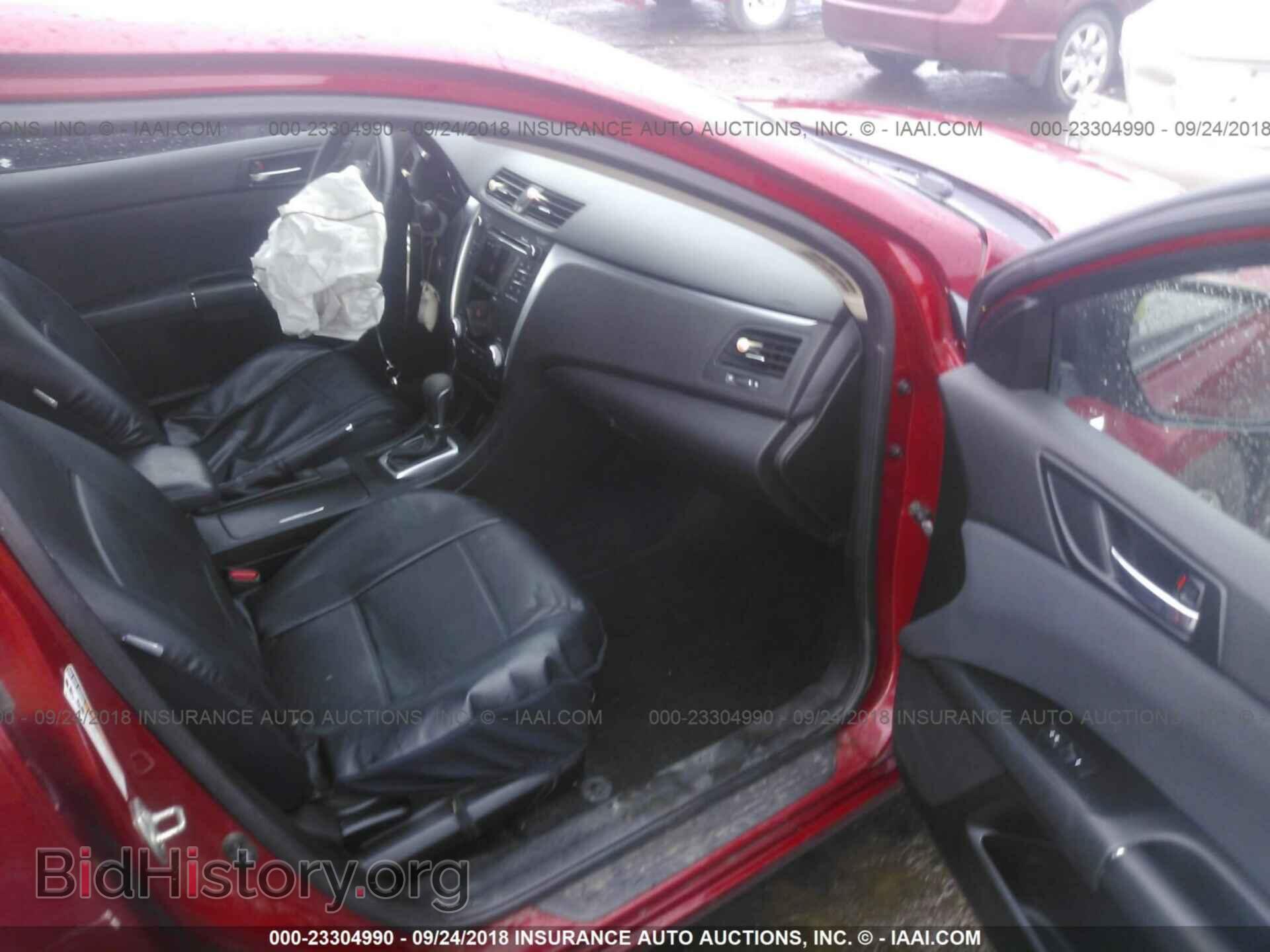 2013 Suzuki Kizashi - VIN: JS2RF9A37D6100446 - Photo 5