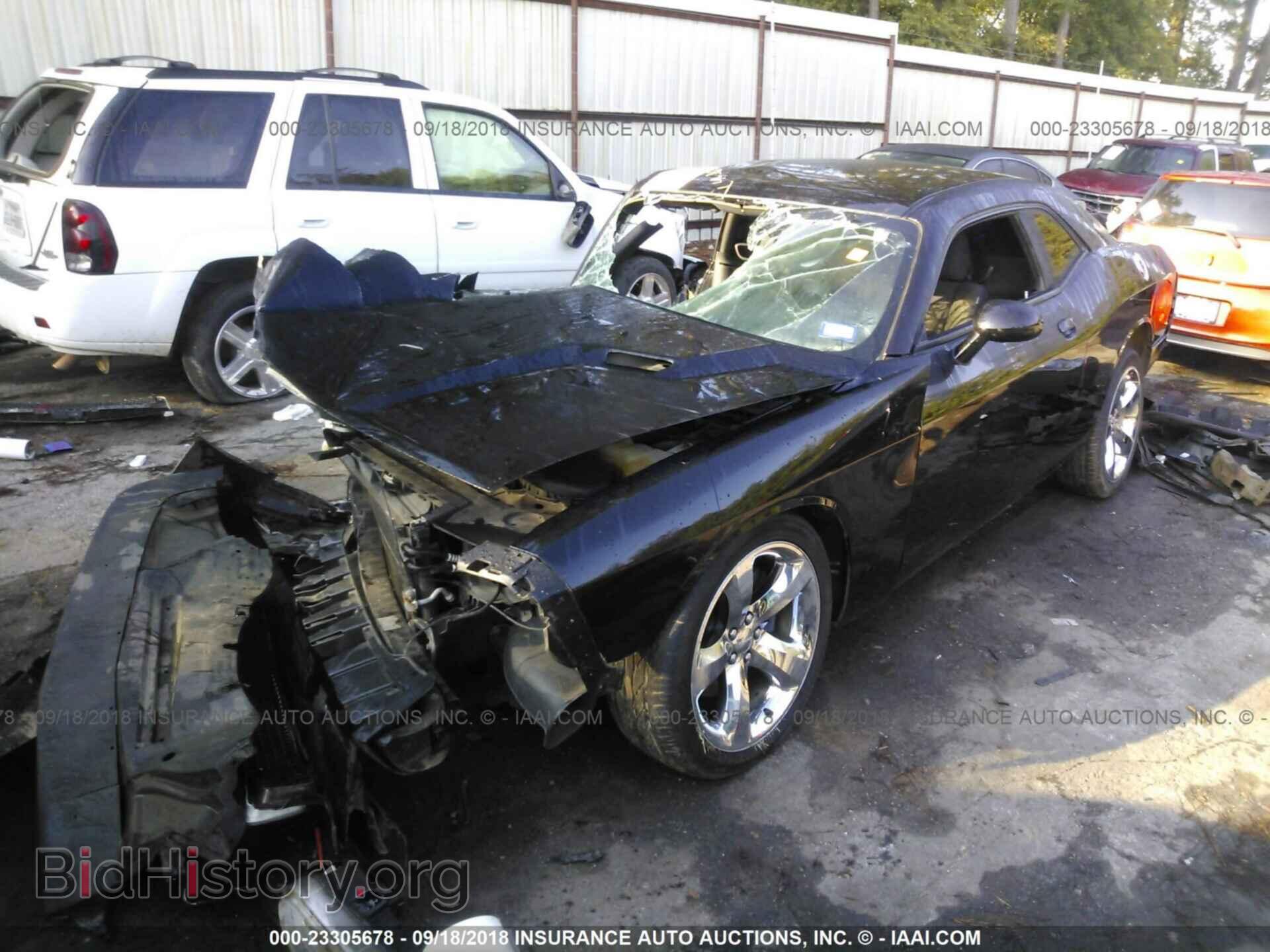 2014 DODGE CHALLENGER - VIN: 2C3CDYAG2EH110809 - Photo 2