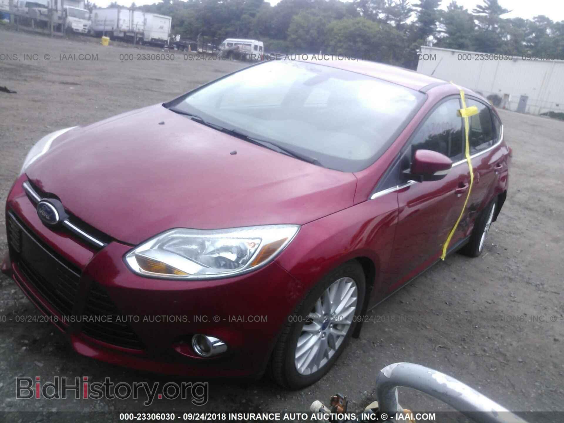 2012 Ford Focus - VIN: 1FAHP3M29CL471777 - Photo 2