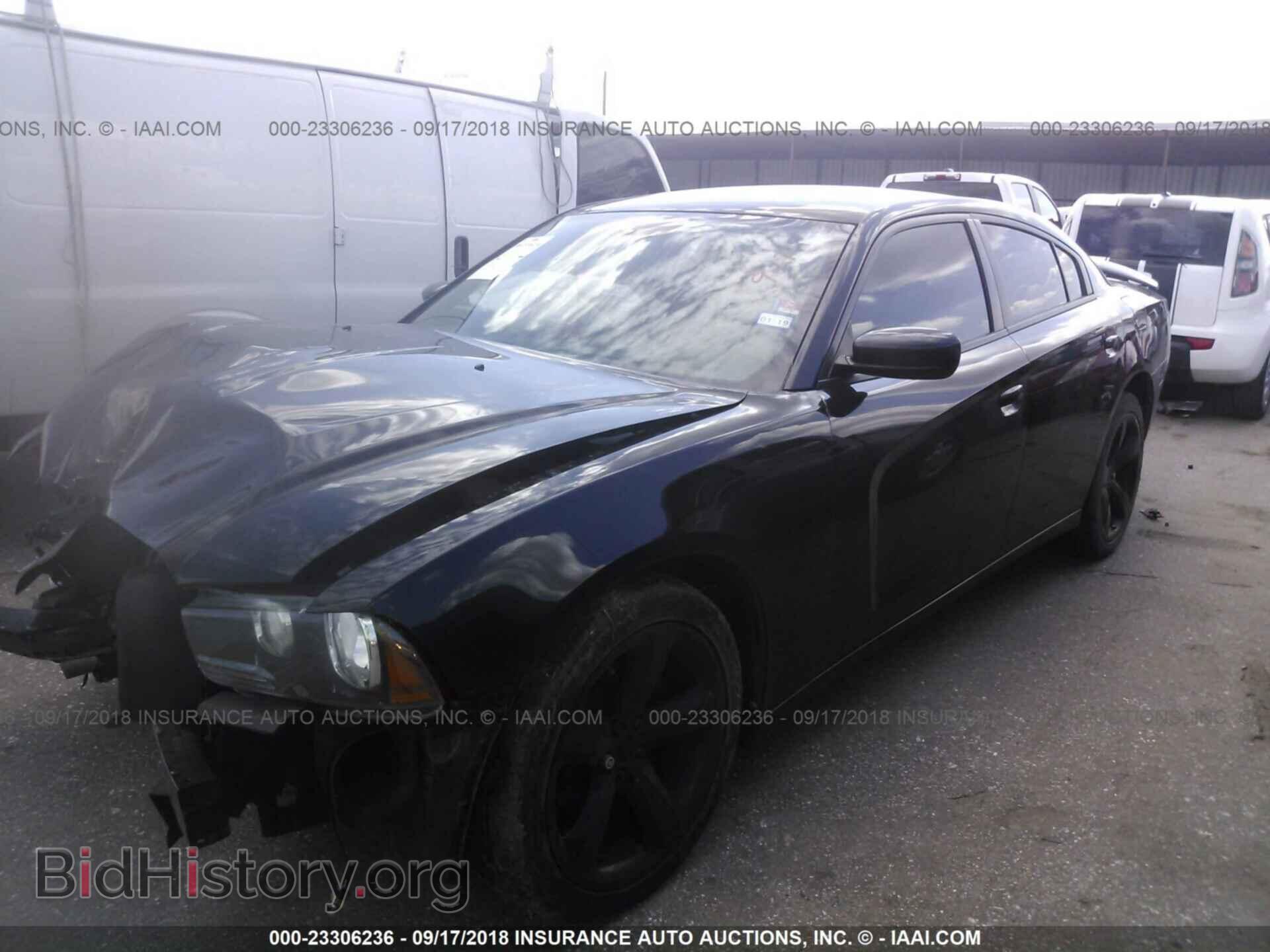 2014 Dodge CHARGER (VIN 2C3CDXHG8EH364234) — фото 2 из 10