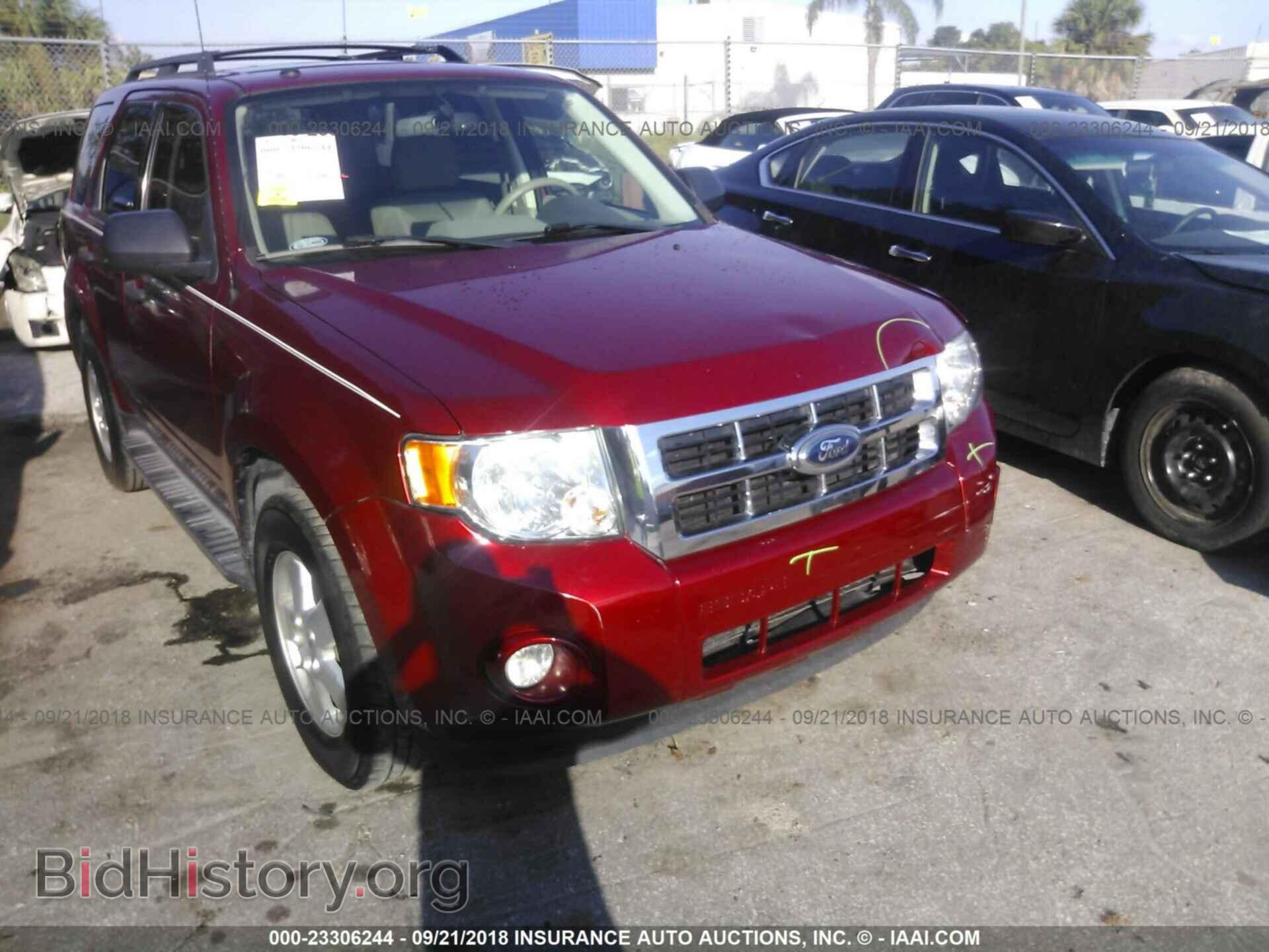 Photo 1FMCU0D73CKC01467 - Ford Escape 2012