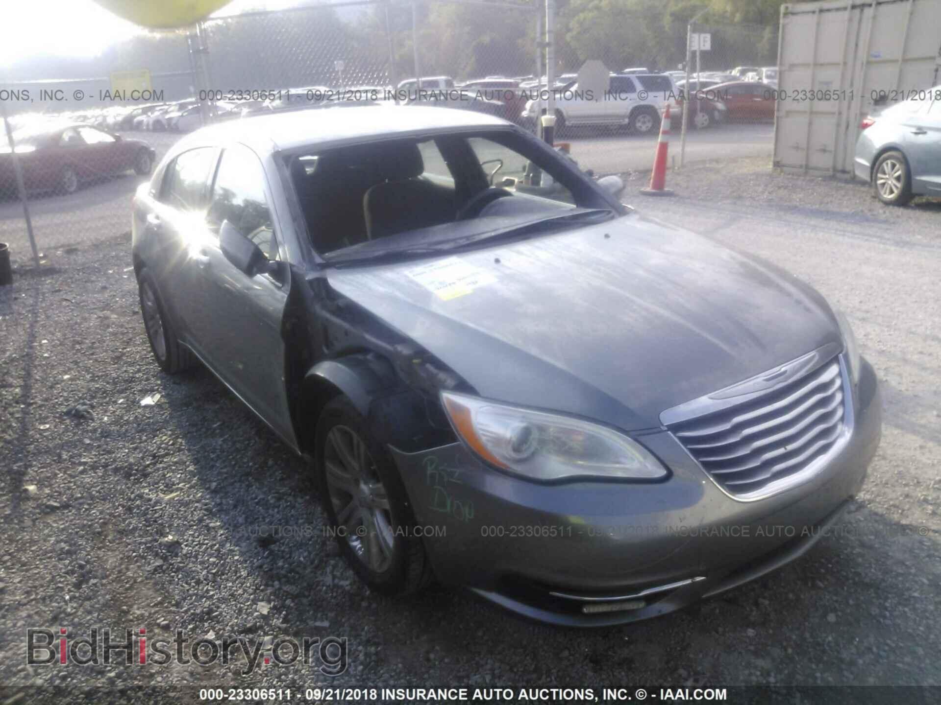 Photo 1C3CCBAB1DN669603 - Chrysler 200 2013