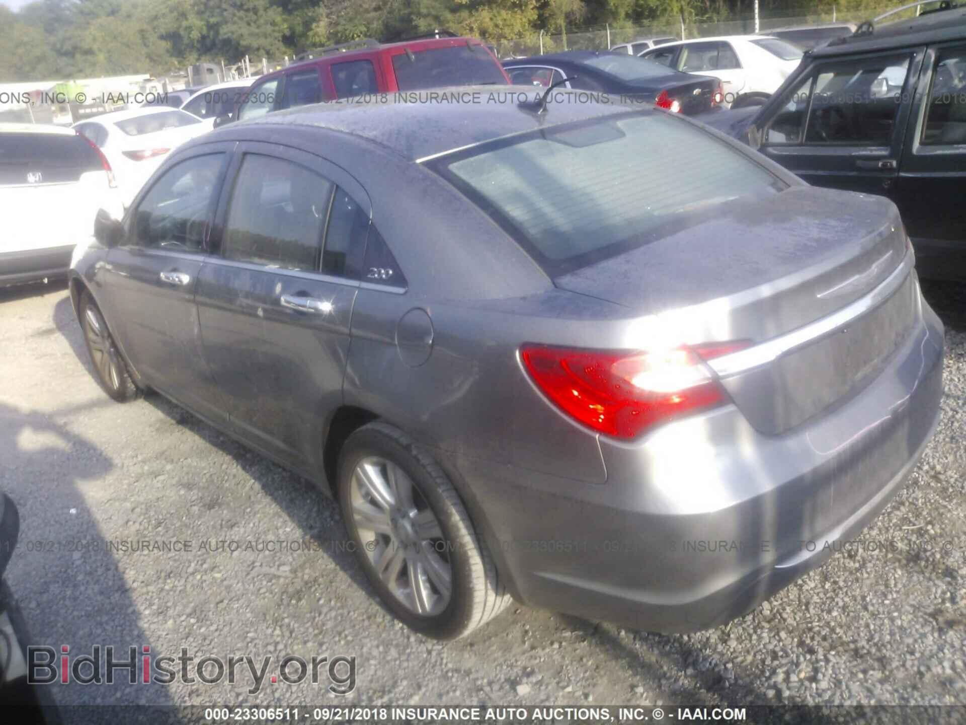 2013 Chrysler 200 - VIN: 1C3CCBAB1DN669603 - Фото 3