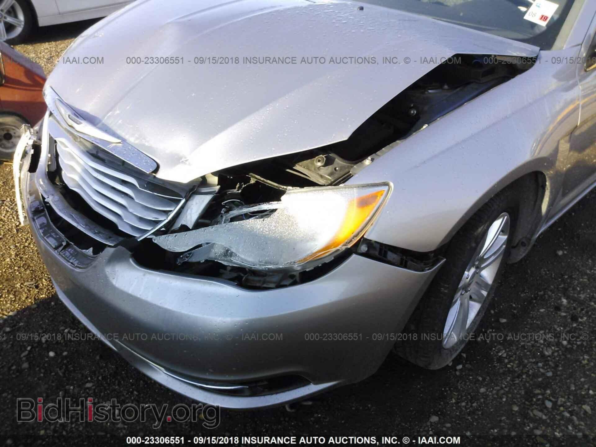 2013 Chrysler 200 - VIN: 1C3CCBBB2DN693732 - Фото 6