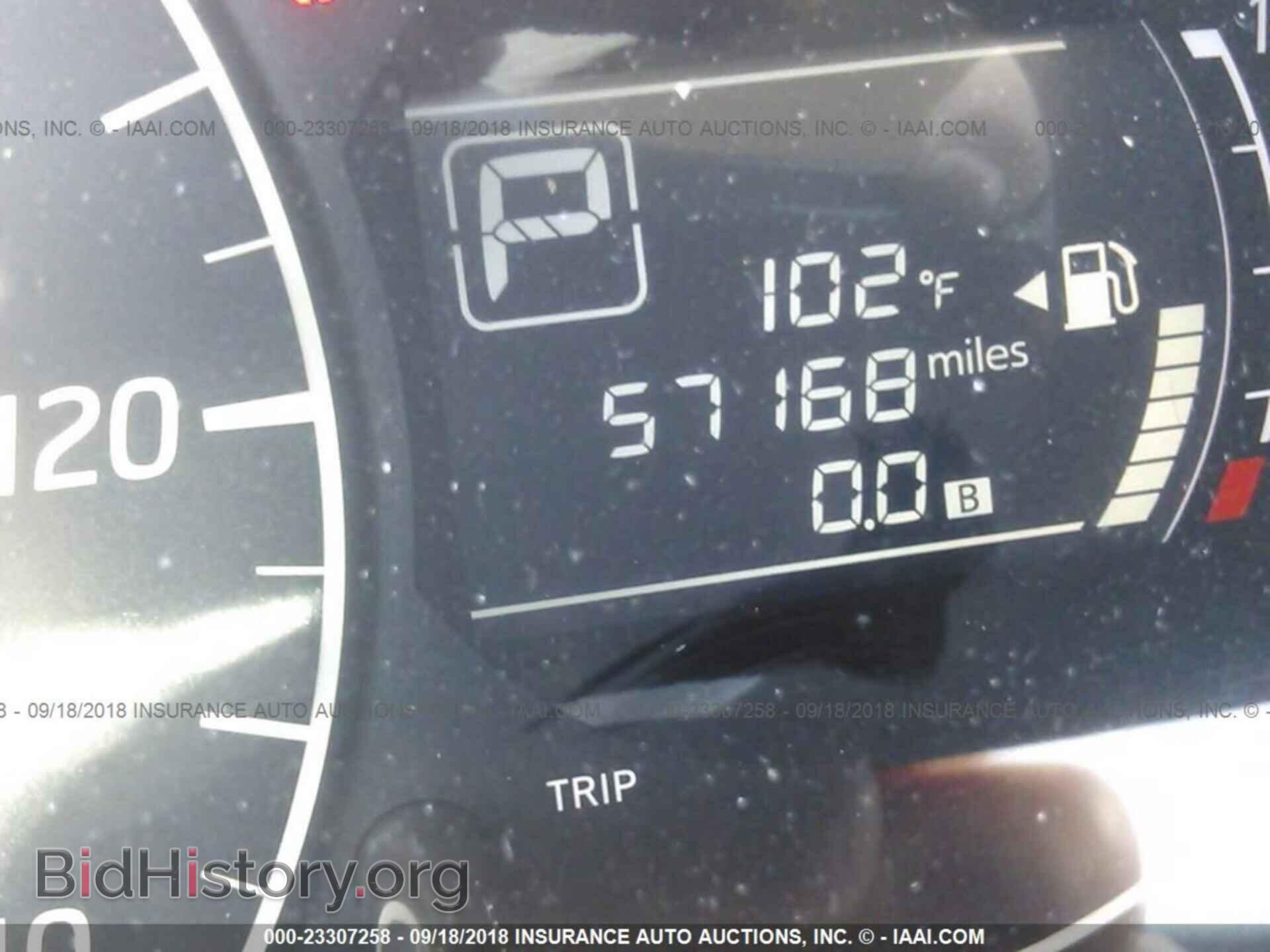 2015 Nissan Versa note - VIN: 3N1CE2CP5FL445402 - Photo 7