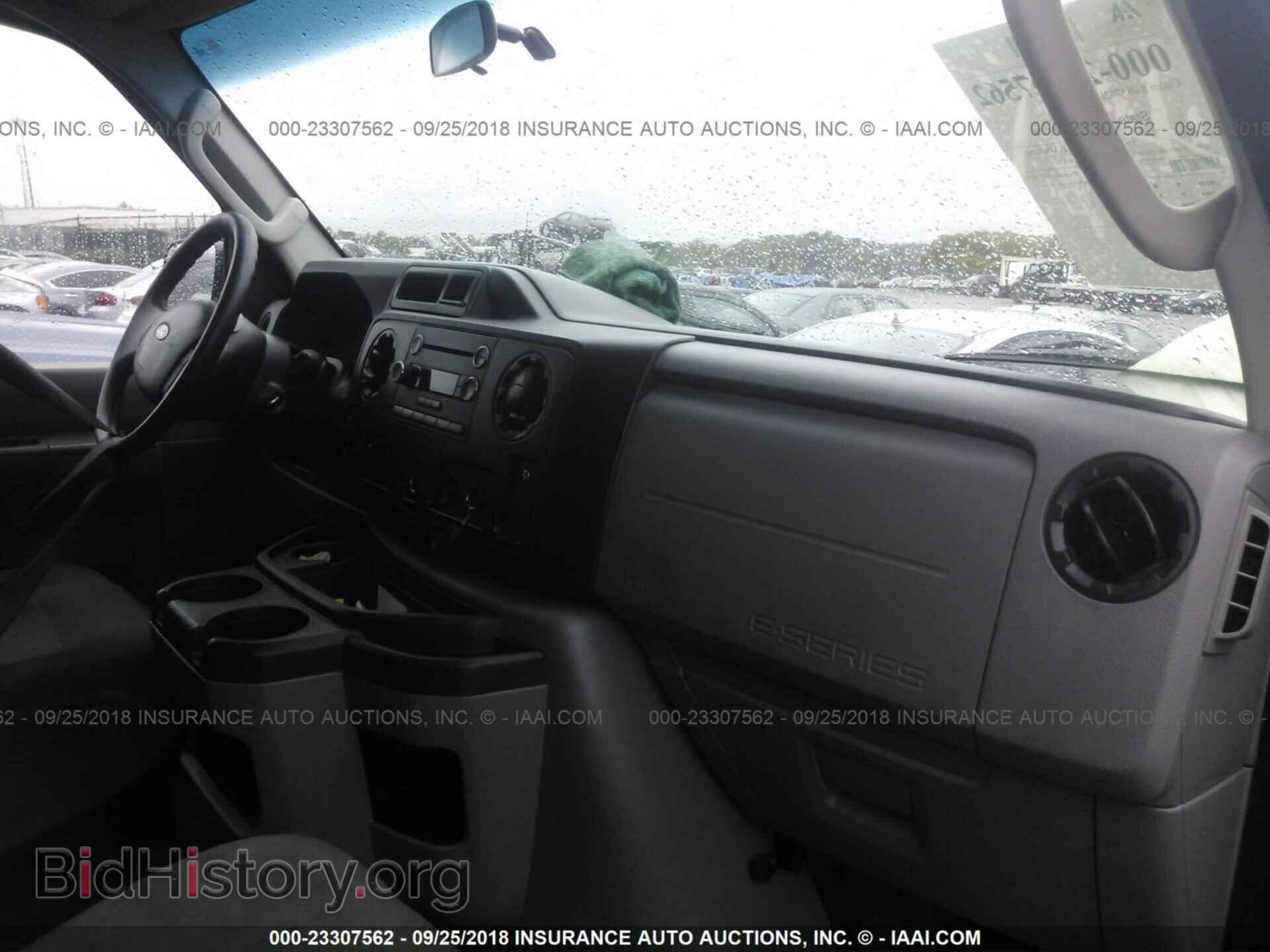 2013 Ford Econoline - VIN: 1FBSS3BL1DDA87695 - Photo 5