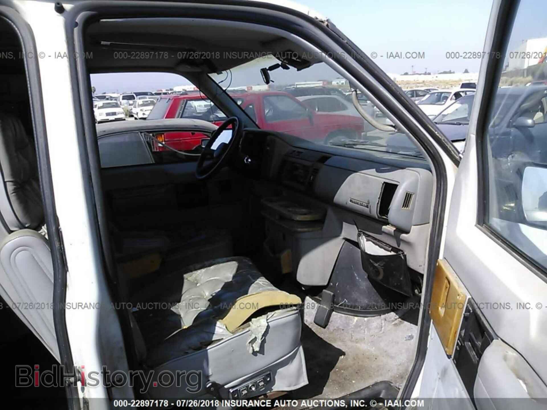 1993 CHEVROLET ASTRO - VIN: 1GBDM19W9PB221473 - Фото 5