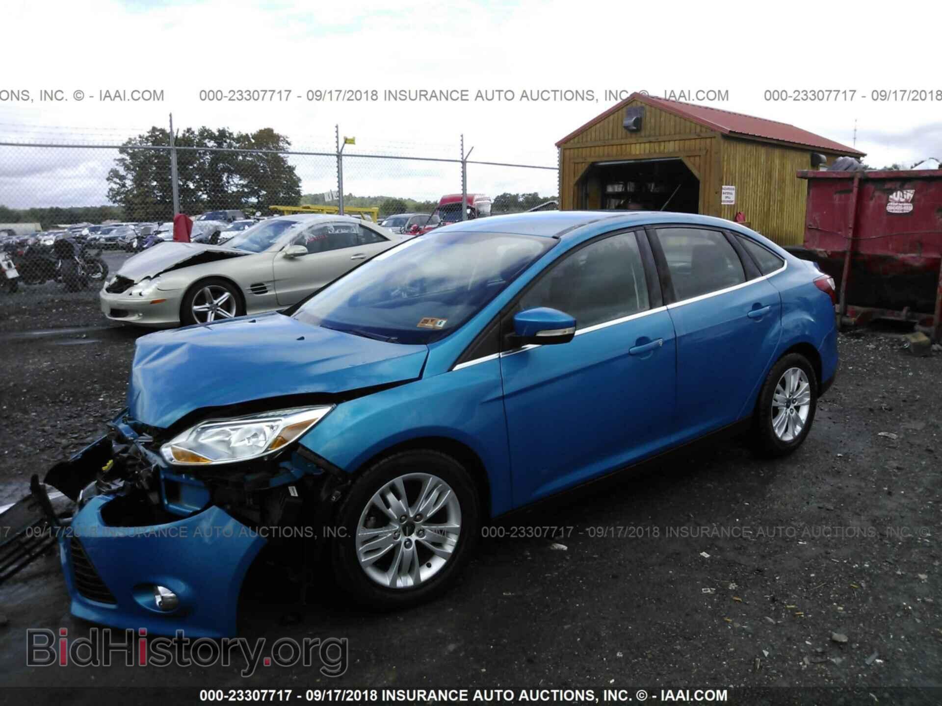 2012 Ford Focus - VIN: 1FAHP3H25CL397350 - Photo 2