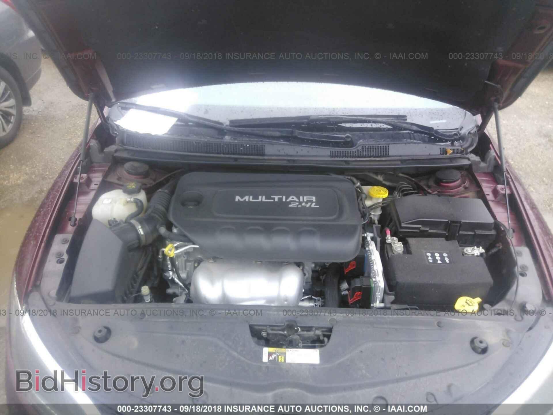 2015 Chrysler 200 - VIN: 1C3CCCAB4FN713988 - Photo 10