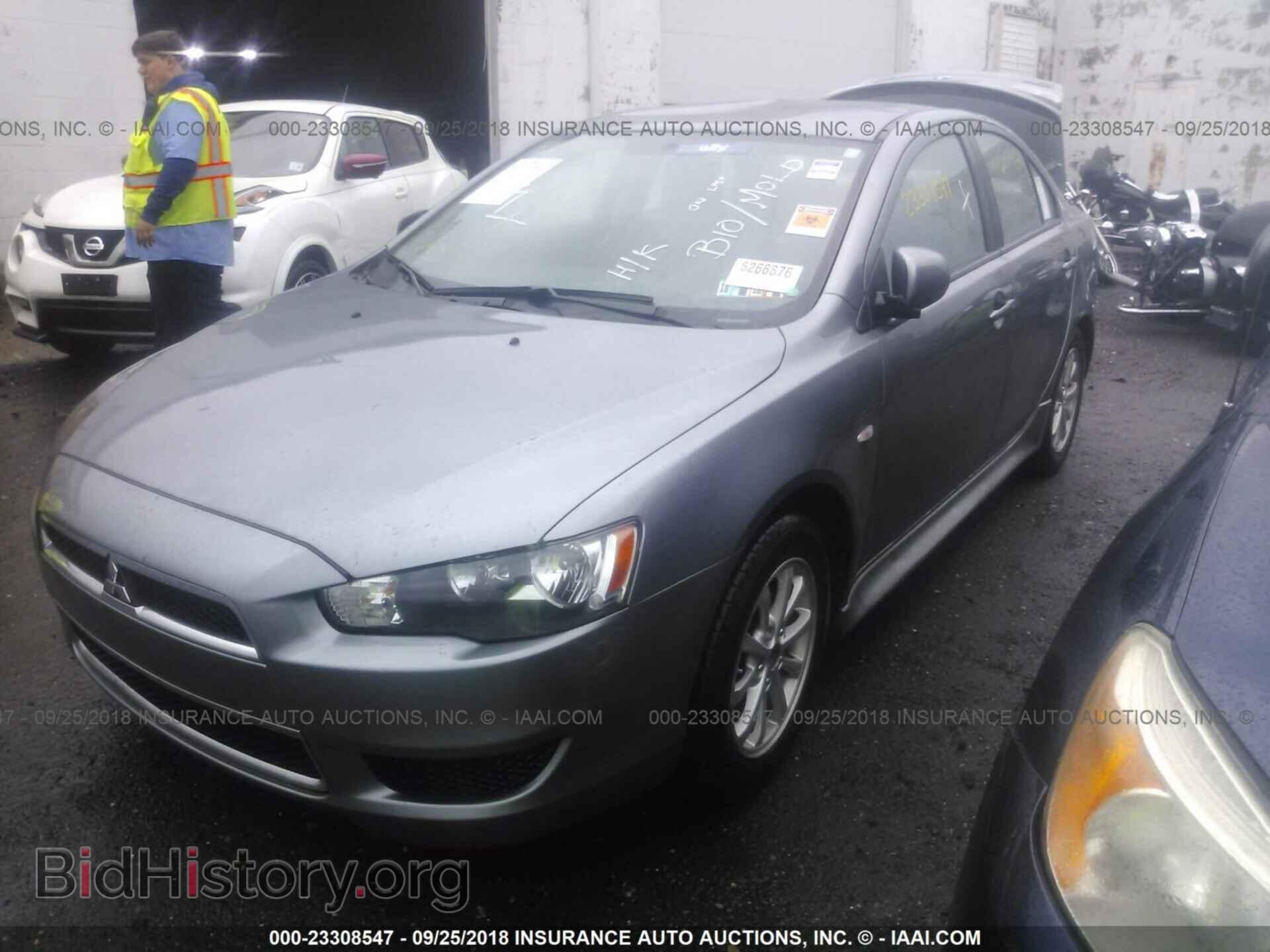 2012 Mitsubishi Lancer - VIN: JA32V2FW3CU013015 - Фото 2