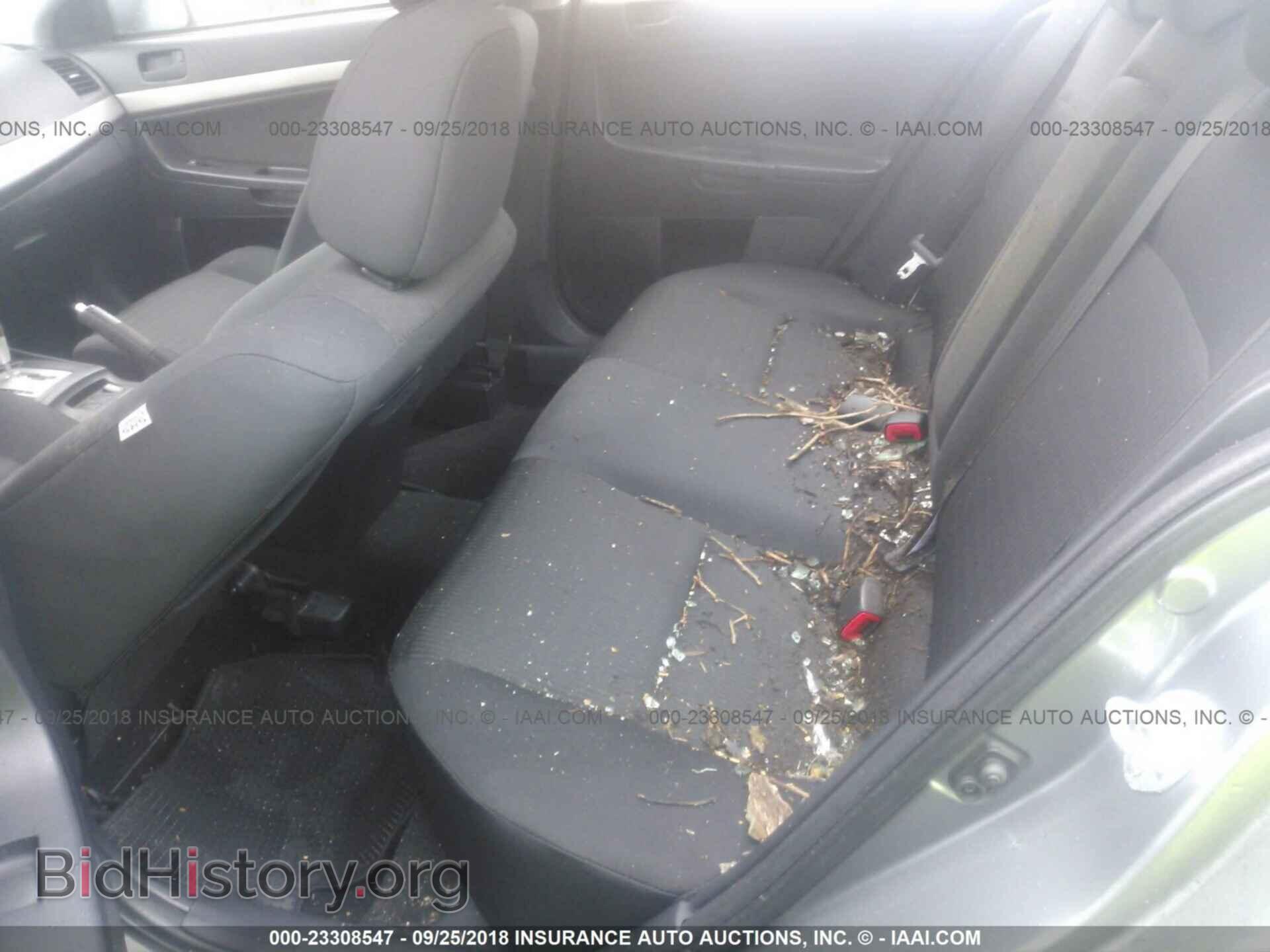 2012 Mitsubishi Lancer - VIN: JA32V2FW3CU013015 - Фото 8