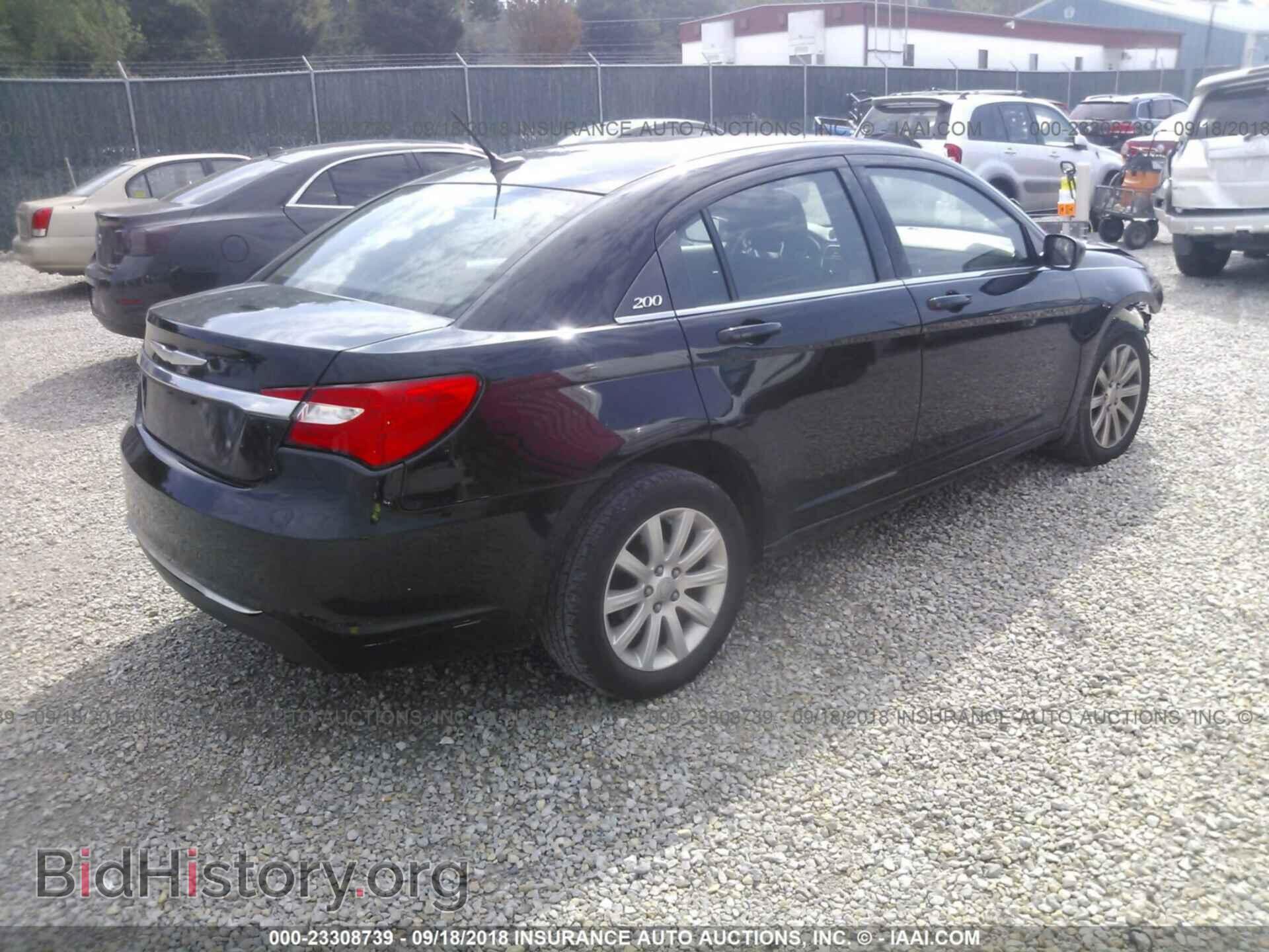 2013 CHRYSLER 200 - VIN: 1C3CCBBB7DN602096 - Фото 4