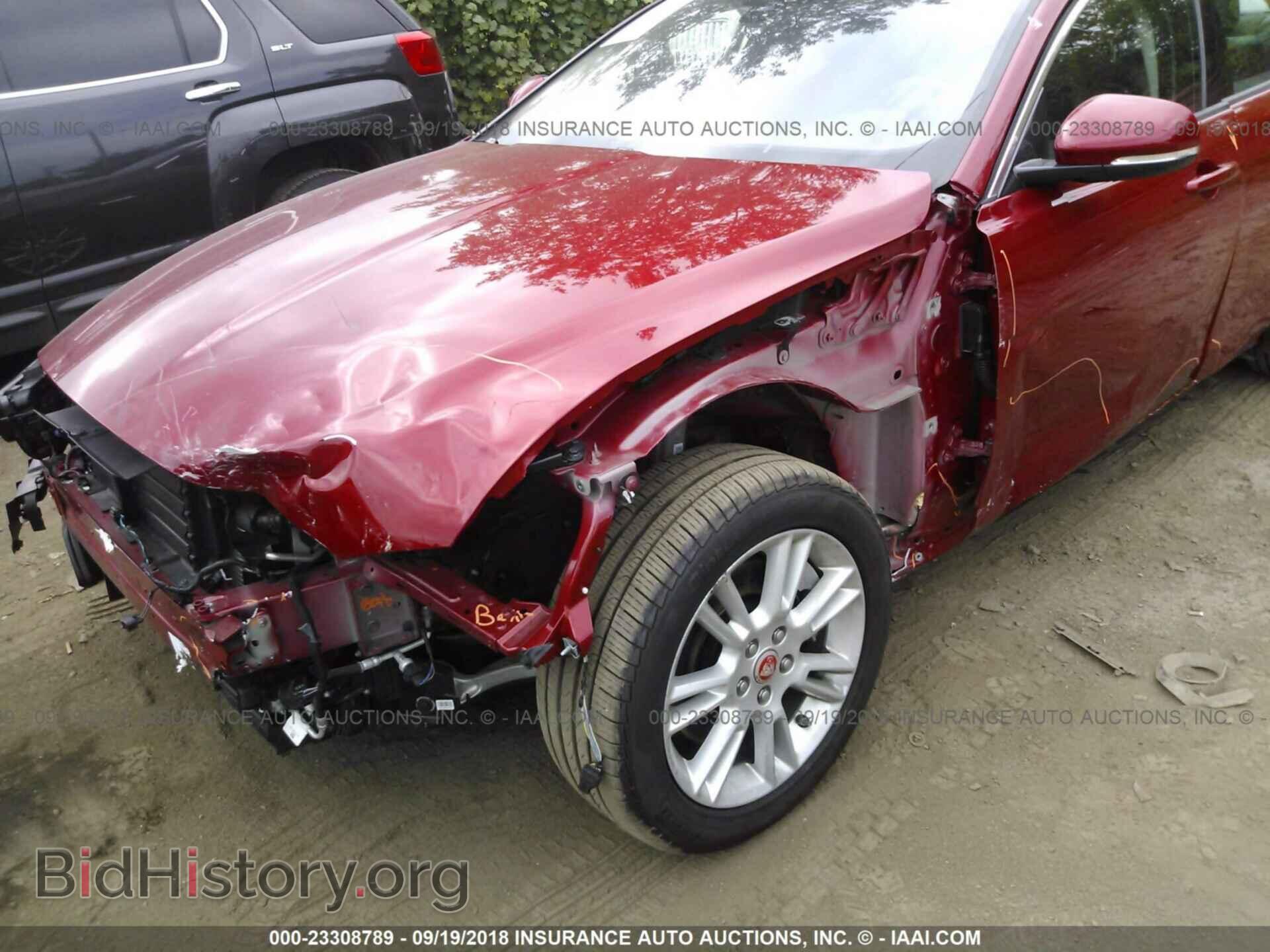 2018 Jaguar Xe - VIN: SAJAJ4FX0JCP20249 - Photo 6