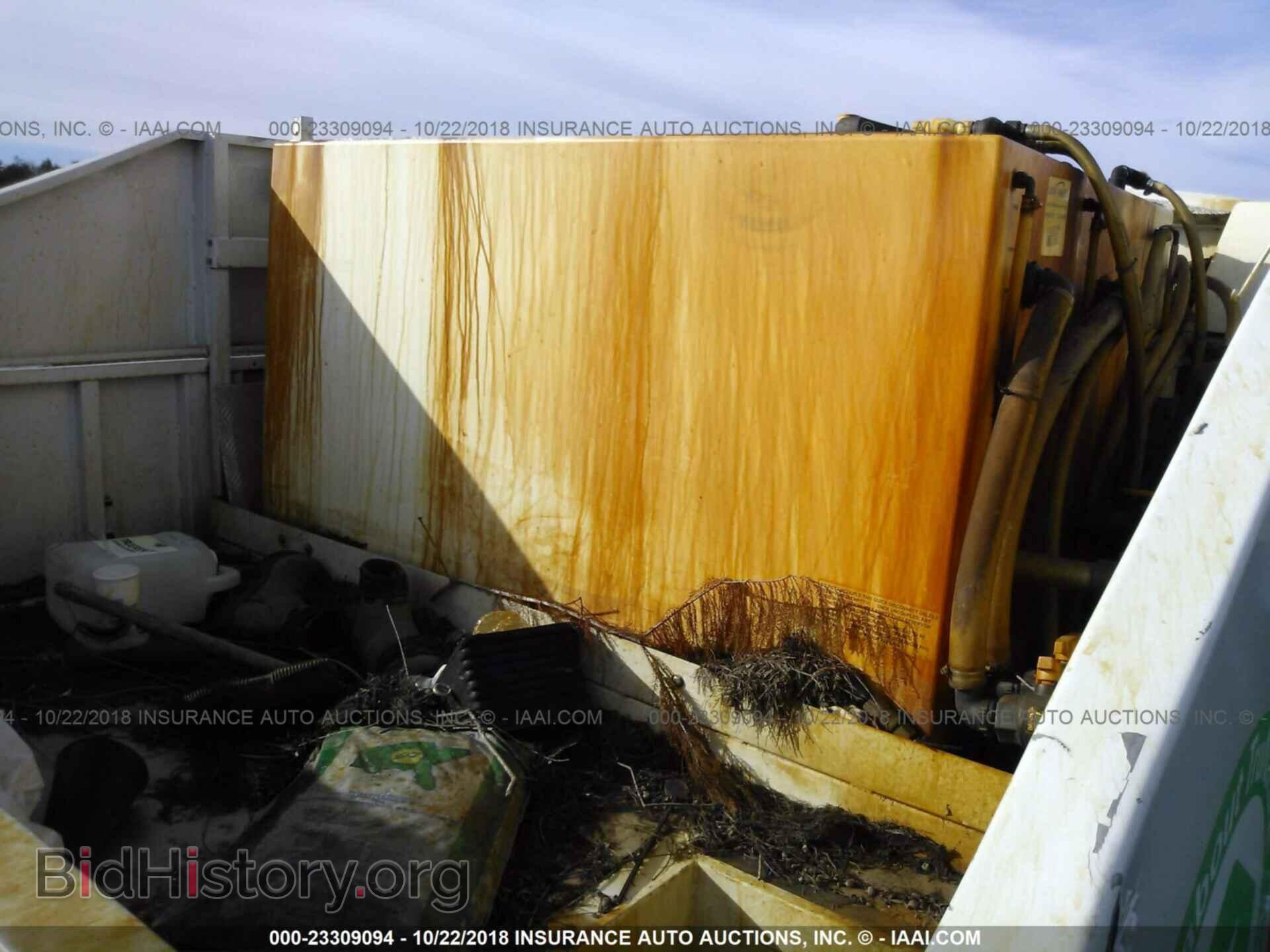2011 Ford Econoline - VIN: 1FDXE4FL5BDA57665 - Photo 7