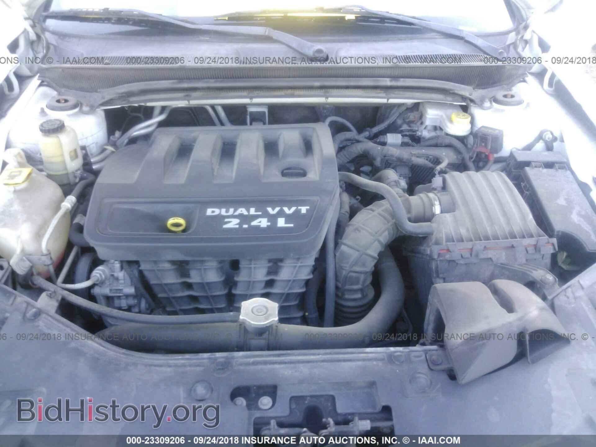 2012 Chrysler 200 - VIN: 1C3CCBBB5CN117762 - Фото 10