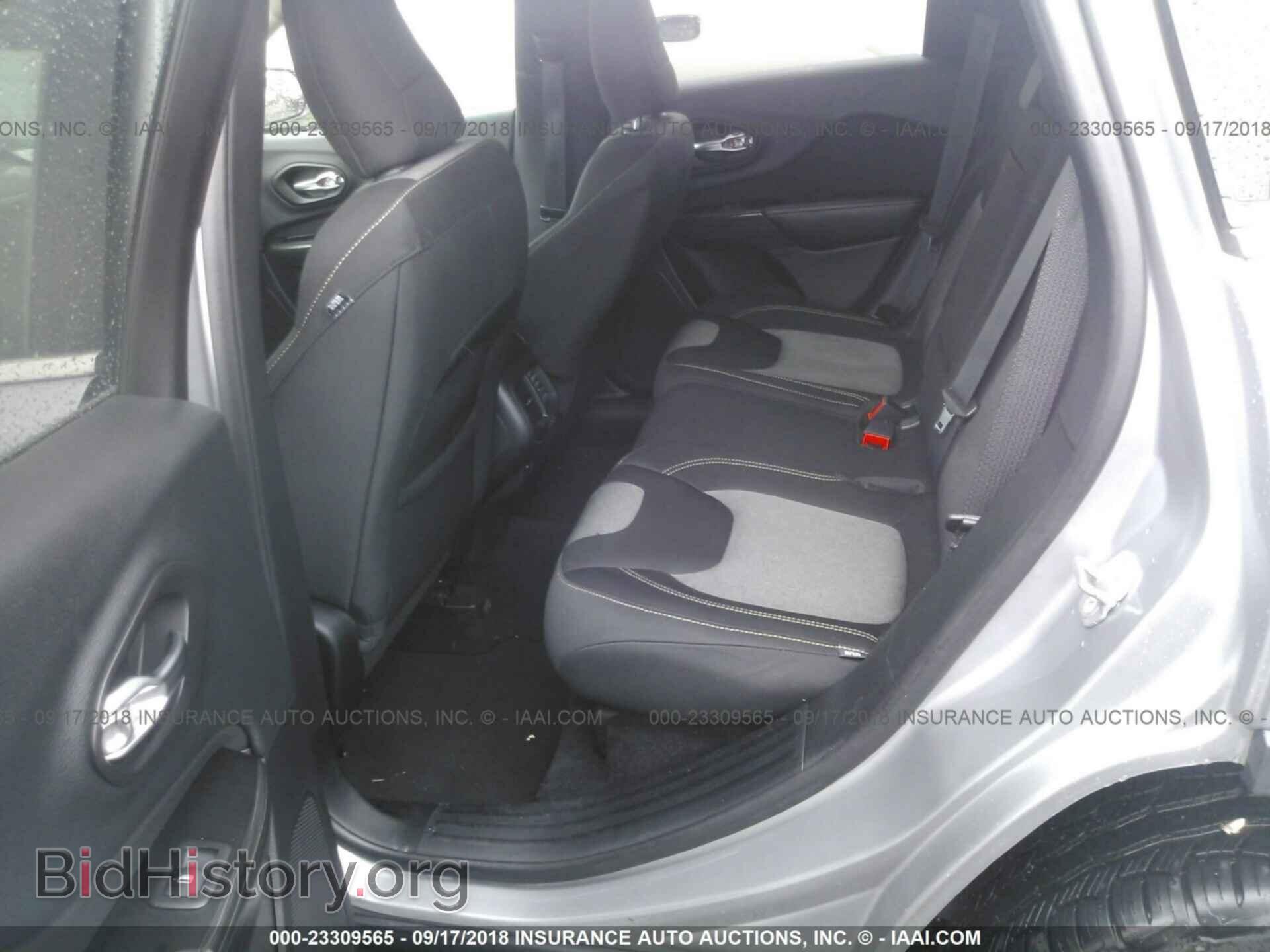 2014 Jeep Cherokee - VIN: 1C4PJMCB7EW167640 - Фото 8