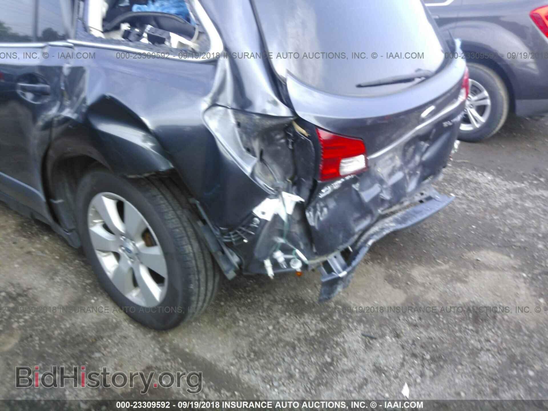 2011 Subaru Outback - VIN: 4S4BRCKC8B3441380 - Photo 6