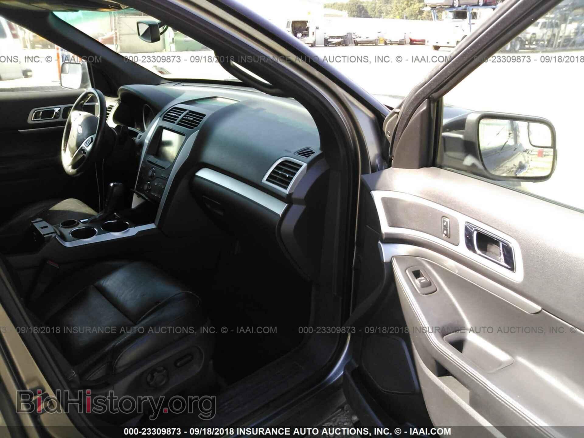 2011 Ford Explorer - VIN: 1FMHK7D80BGA45094 - Photo 5