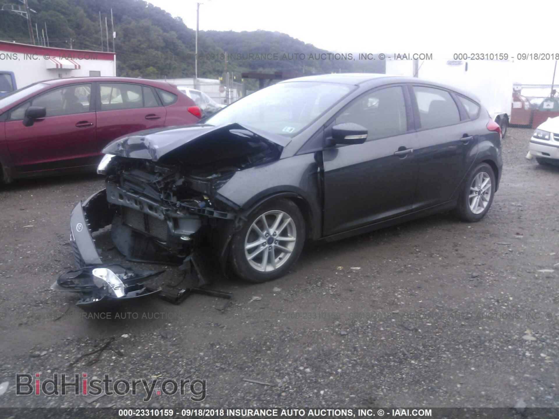 2015 Ford Focus - VIN: 1FADP3K25FL217456 - Photo 2