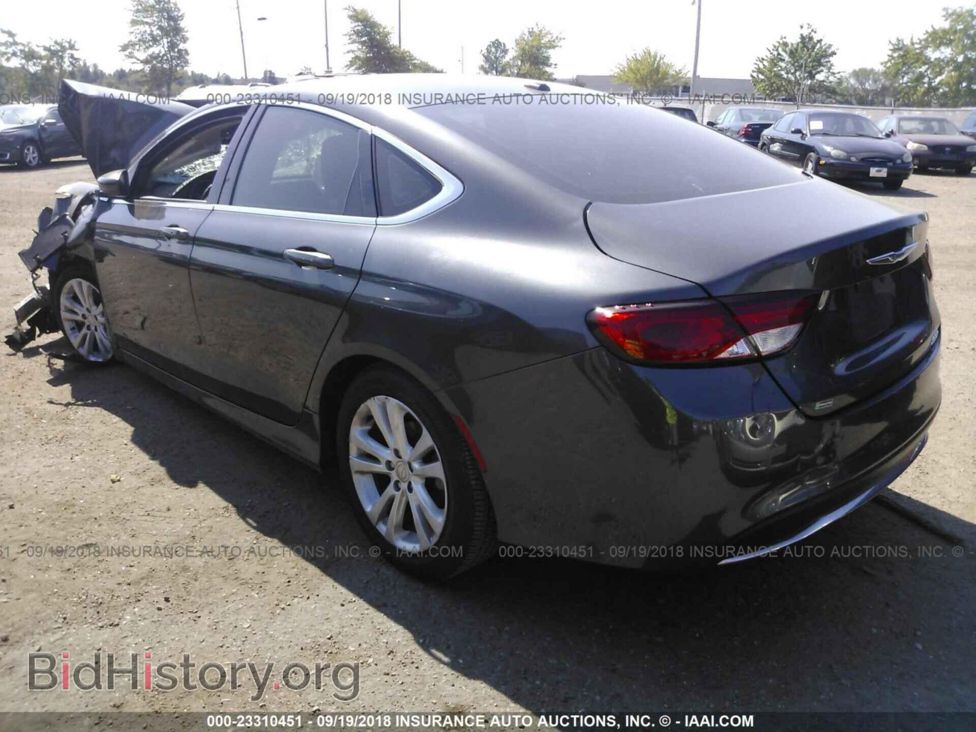 2015 Chrysler 200 - VIN: 1C3CCCAB0FN758975 - Photo 3