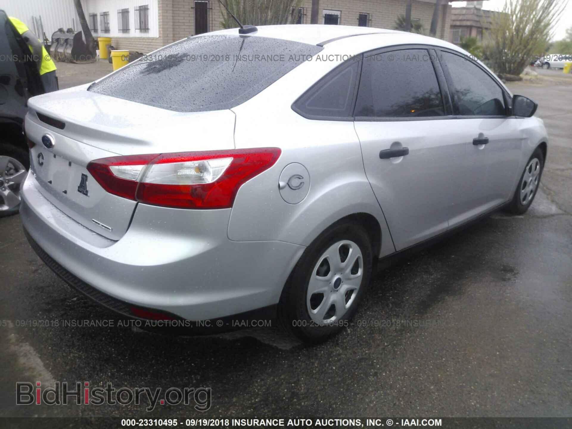 2014 Ford Focus - VIN: 1FADP3E22EL229848 - Photo 4