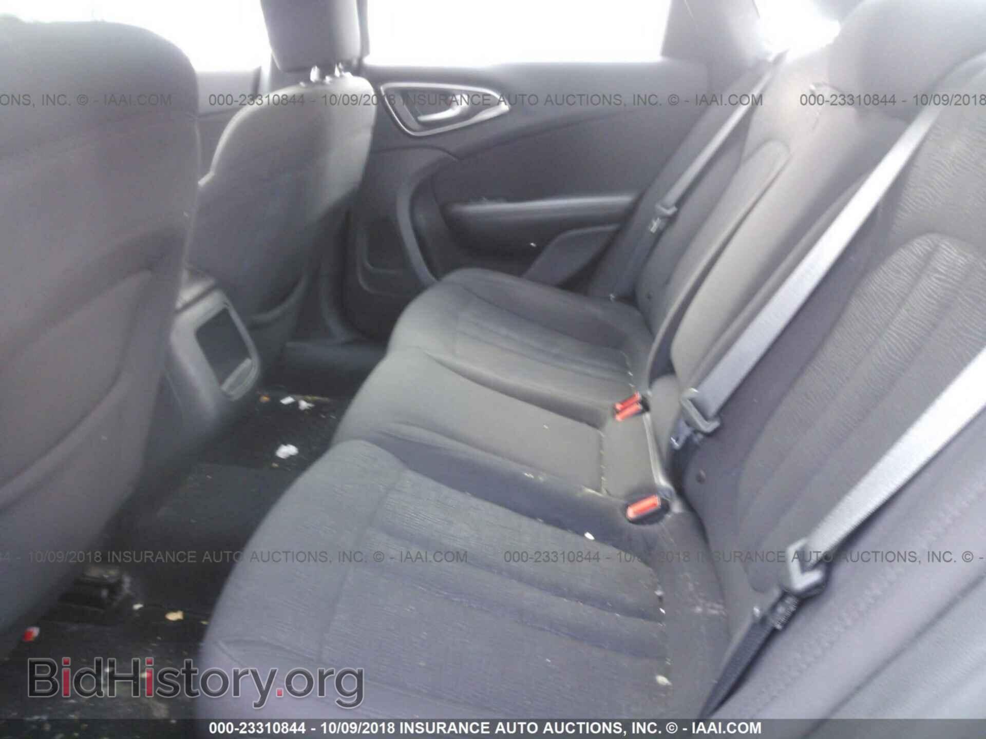 2015 Chrysler 200 - VIN: 1C3CCCAB6FN654006 - Photo 8