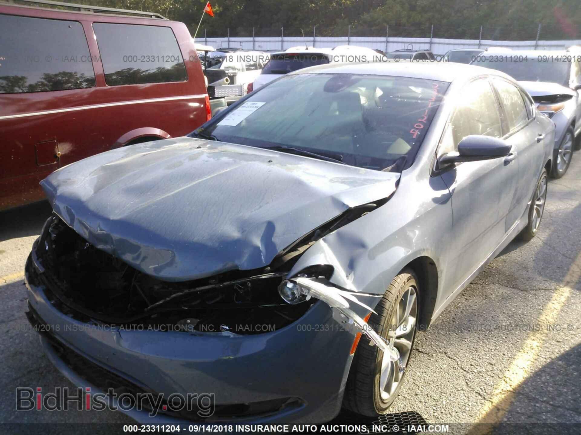 2015 Chrysler 200 - VIN: 1C3CCCDG8FN620480 - Photo 2