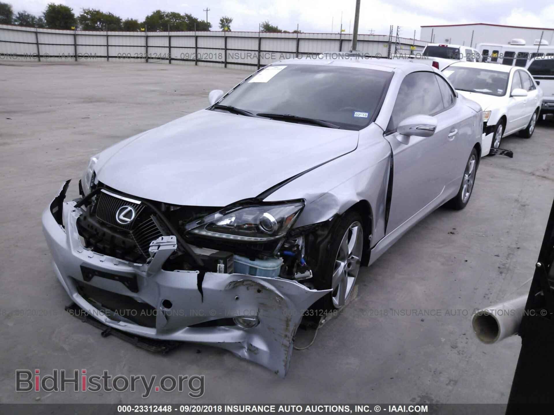2011 Lexus Is - VIN: JTHFF2C20B2515894 - Фото 2