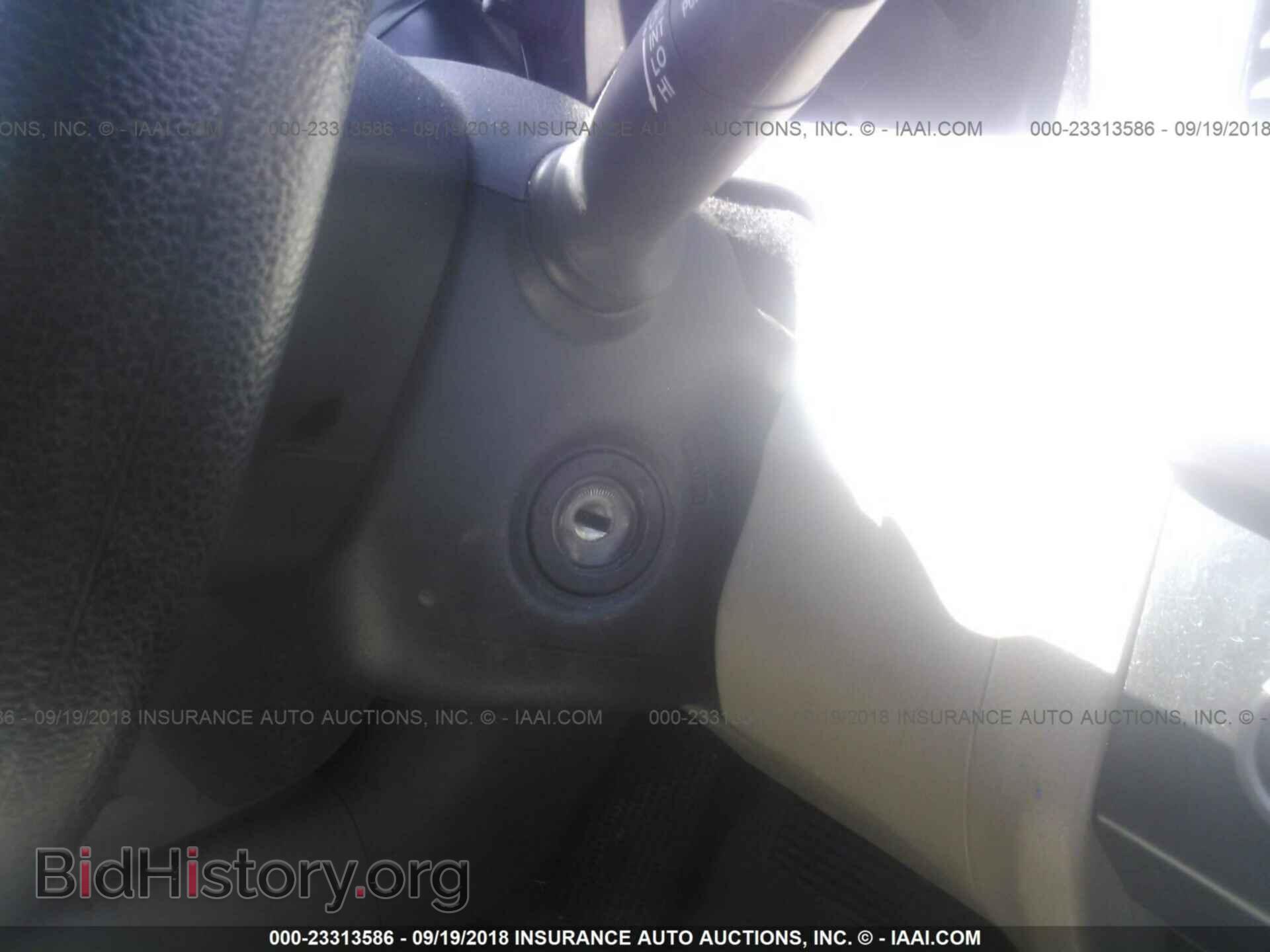 2012 Honda Civic - VIN: 2HGFB2F59CH600228 - Photo 6