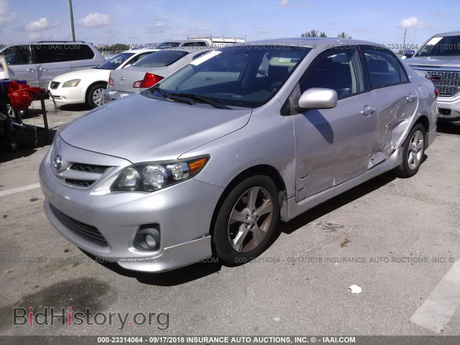 2011 Toyota Corolla - VIN: 2T1BU4EEXBC623112 - Photo 2