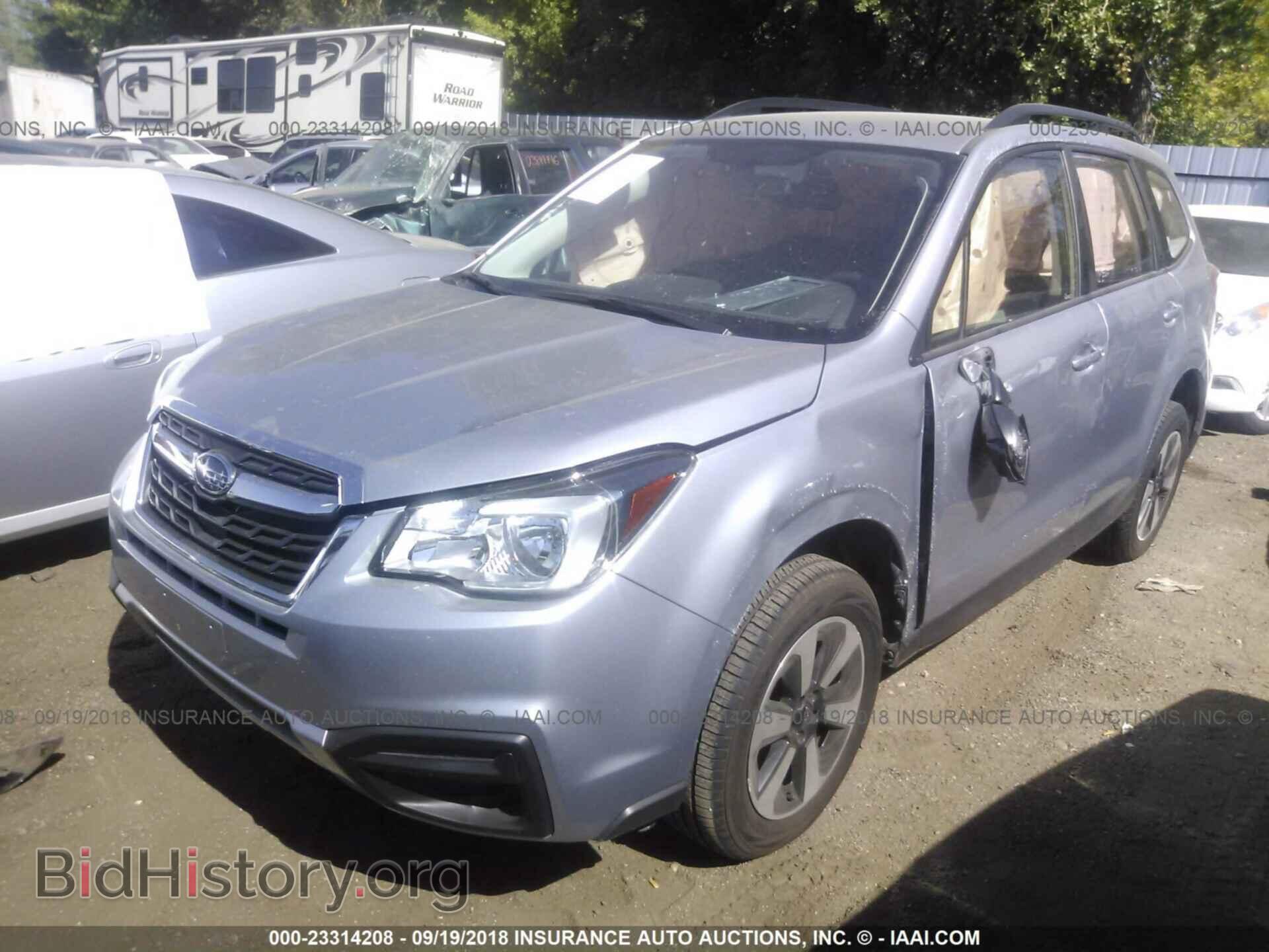 2018 Subaru Forester - VIN: JF2SJABC8JH424016 - Photo 2