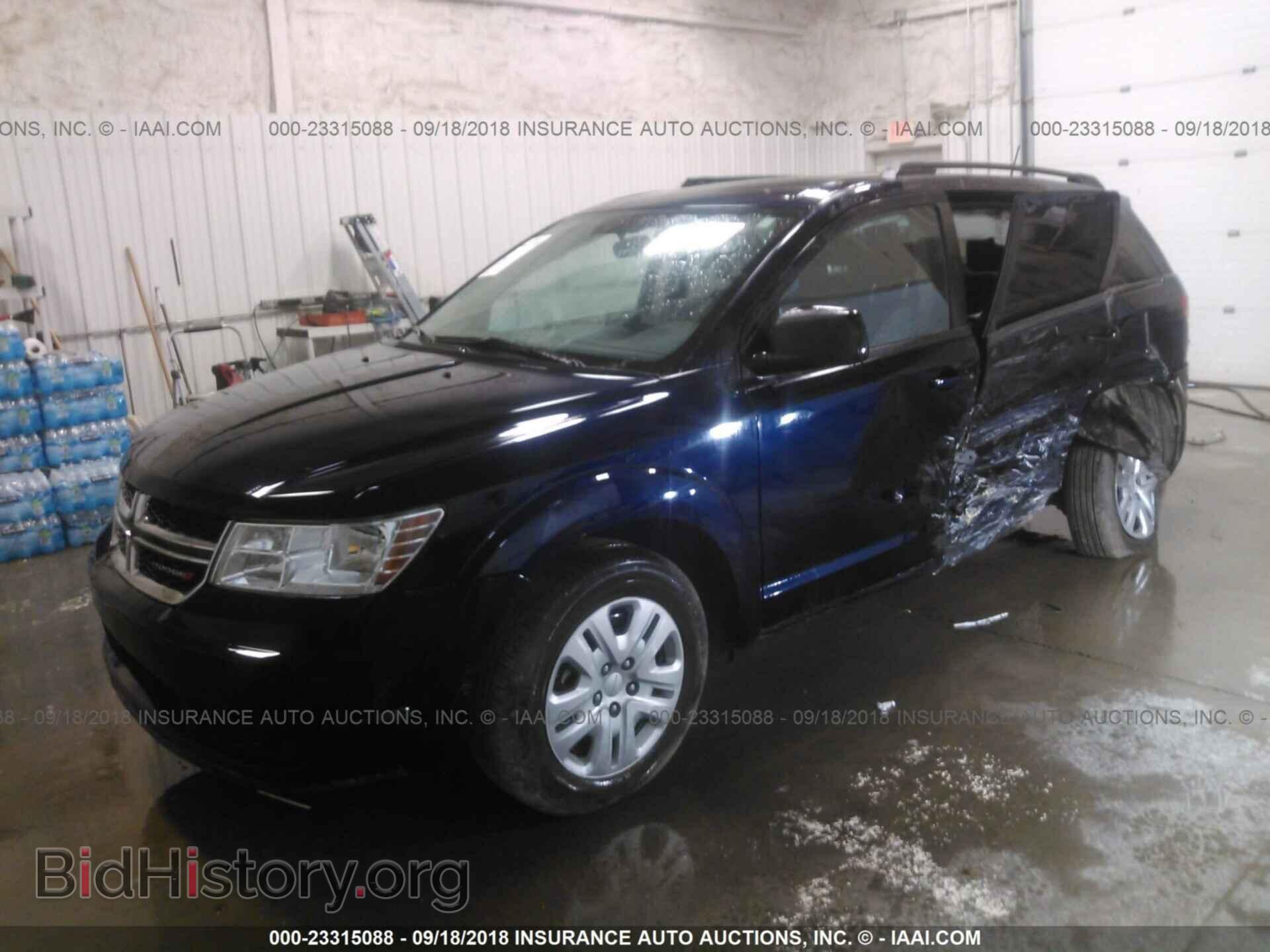 2017 Dodge Journey - VIN: 3C4PDCABXHT569165 - Photo 2