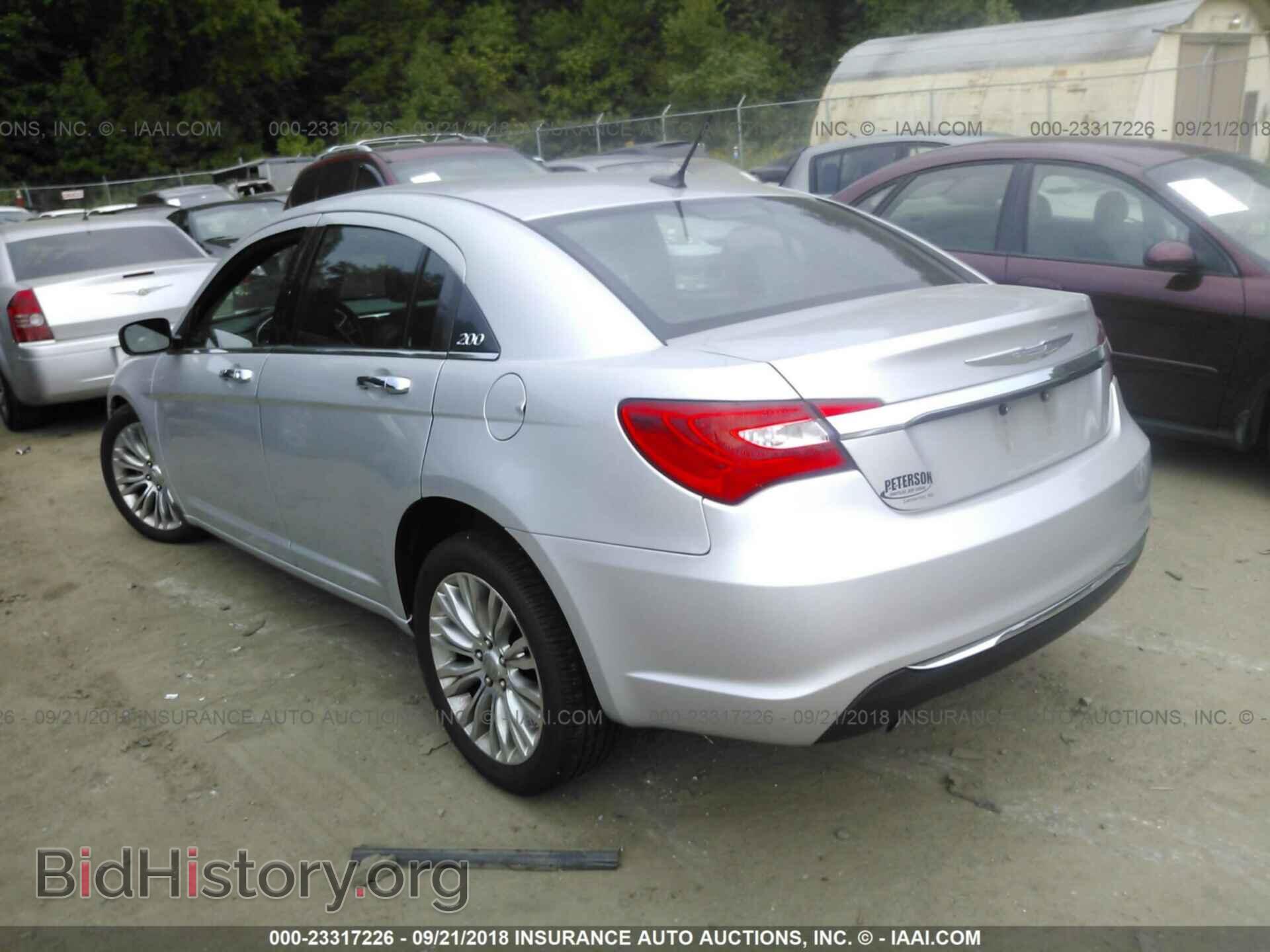 2012 Chrysler 200 - VIN: 1C3CCBCG1CN124217 - Фото 3